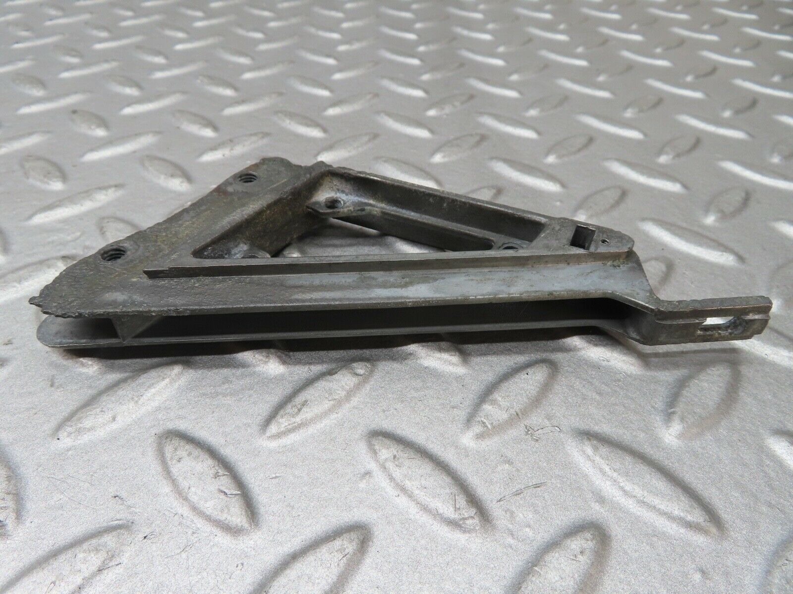 17557 Mercedes-Benz W116 450SEL Wing Mirror Bracket 1167250041