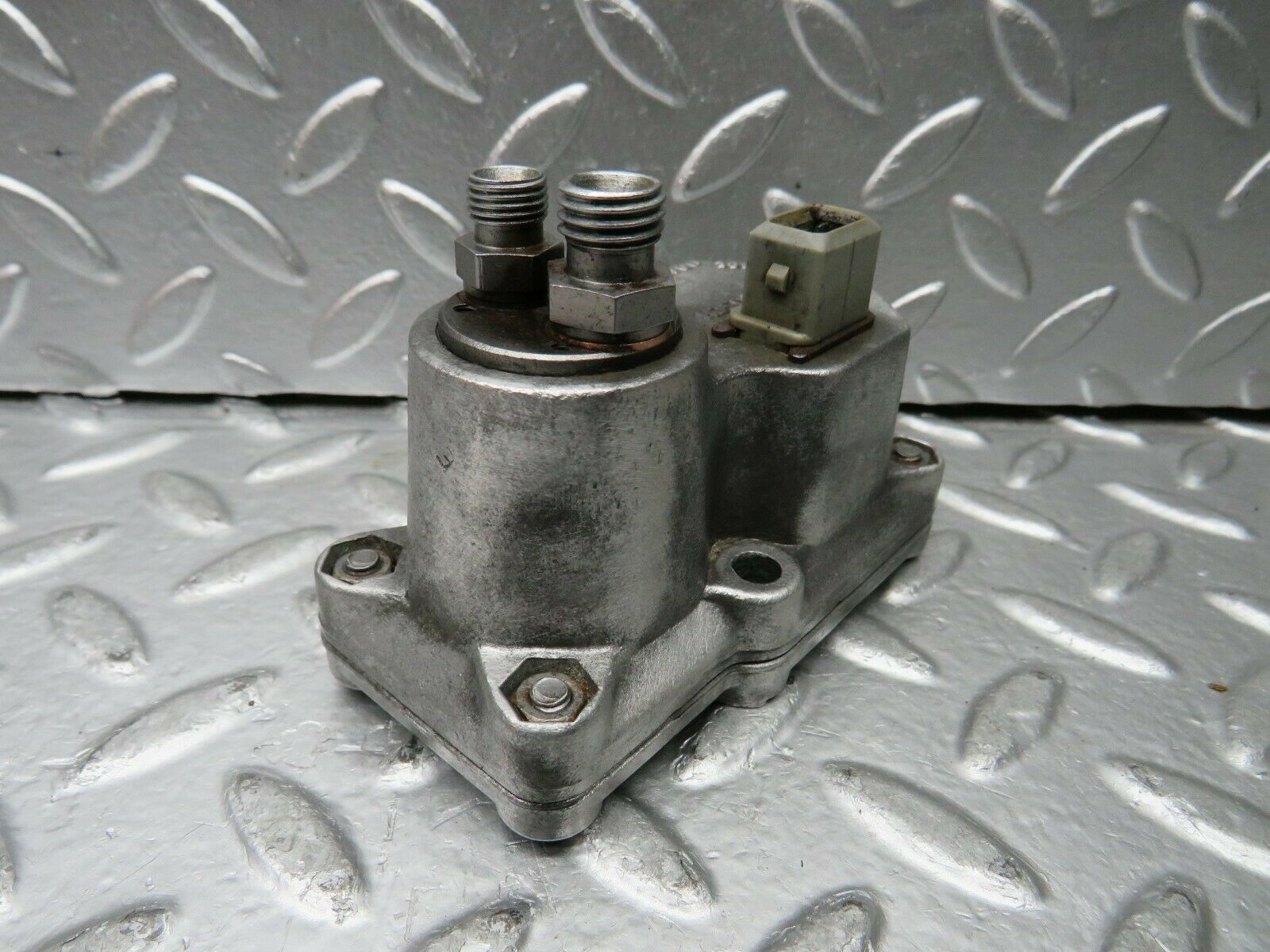 23090 Mercedes-Benz C123 230CE Coupe Warm Up Regulator Bosch 0438140065