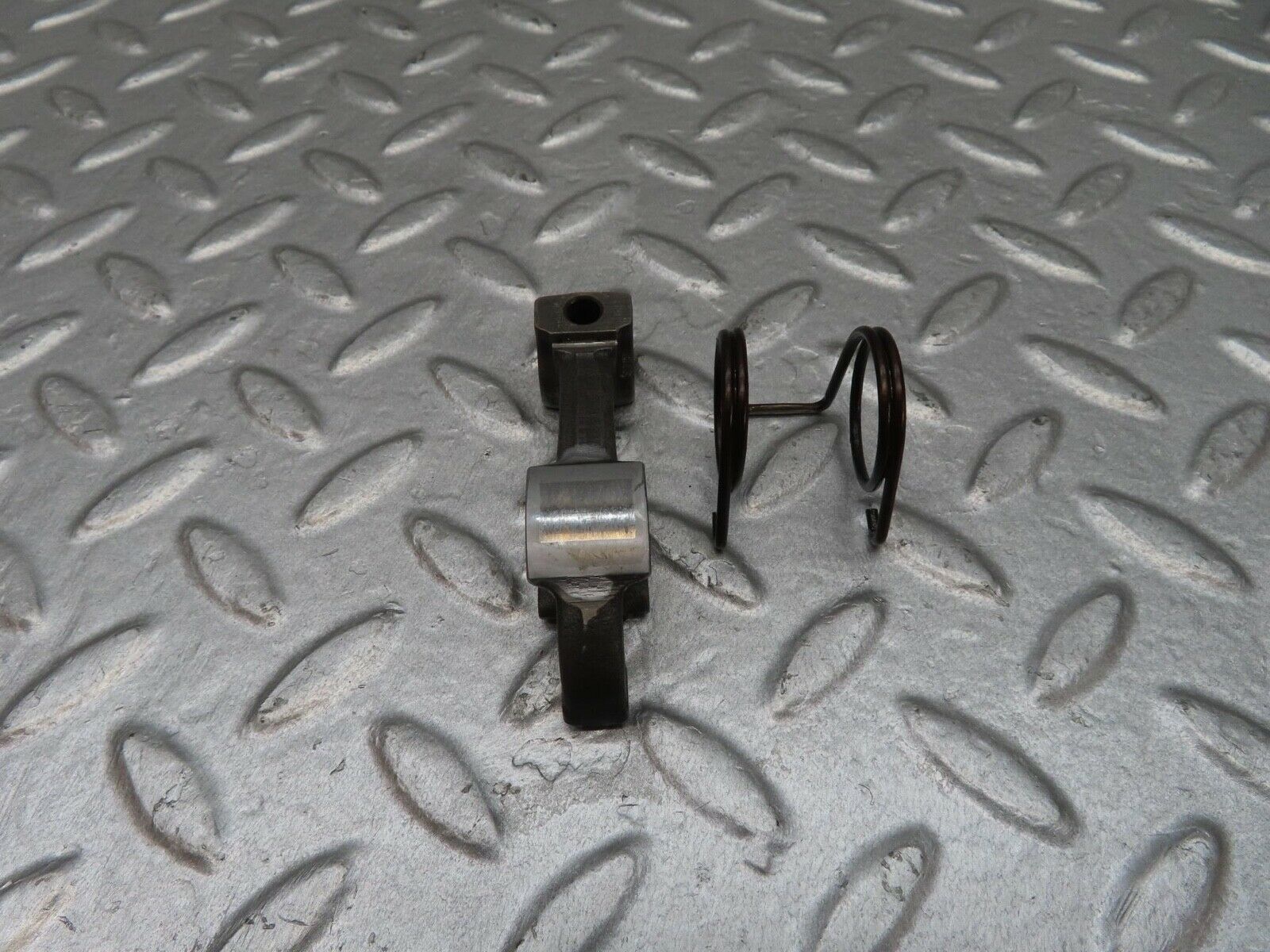 12863 Mercedes-Benz W111 220SE Valve Rocker Arm With Retaining Spring