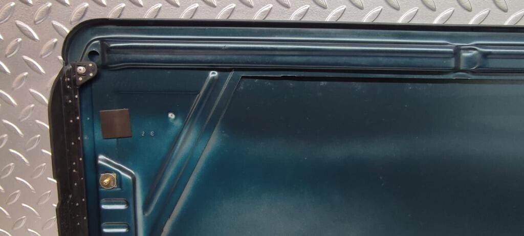 27630 Mercedes-Benz S124 300TE Wagon Sunroof Panel