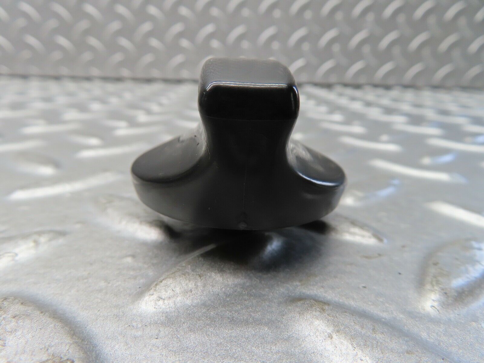 19212 Mercedes-Benz W123 300D Heater Control Knob Set