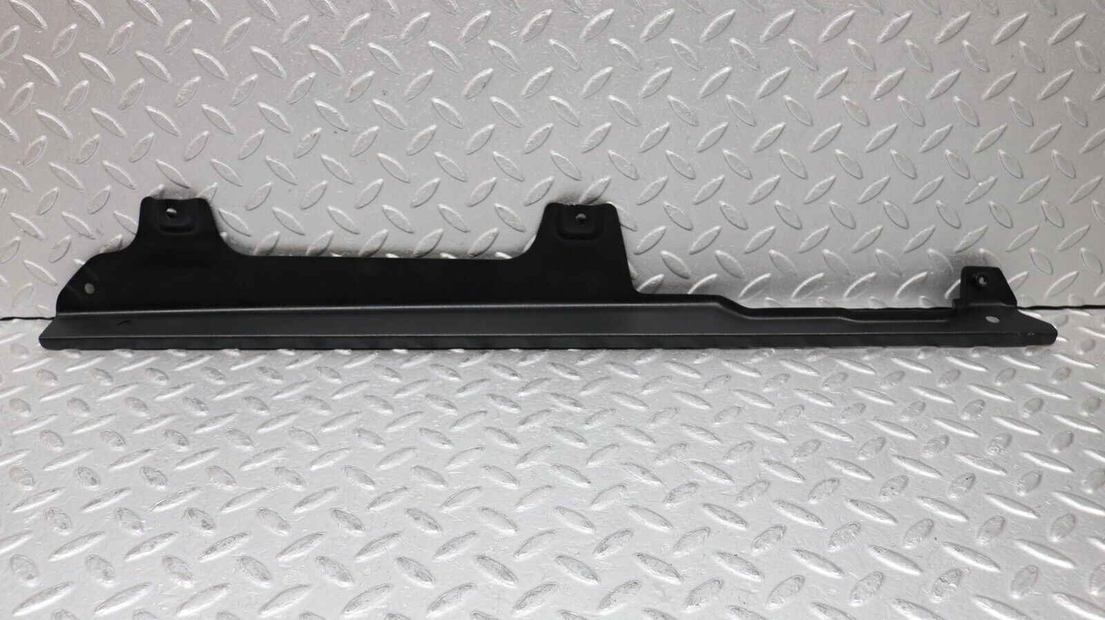 37230 Mercedes-Benz C126 420SEC Coupe Rear Window Channel Support Left Side