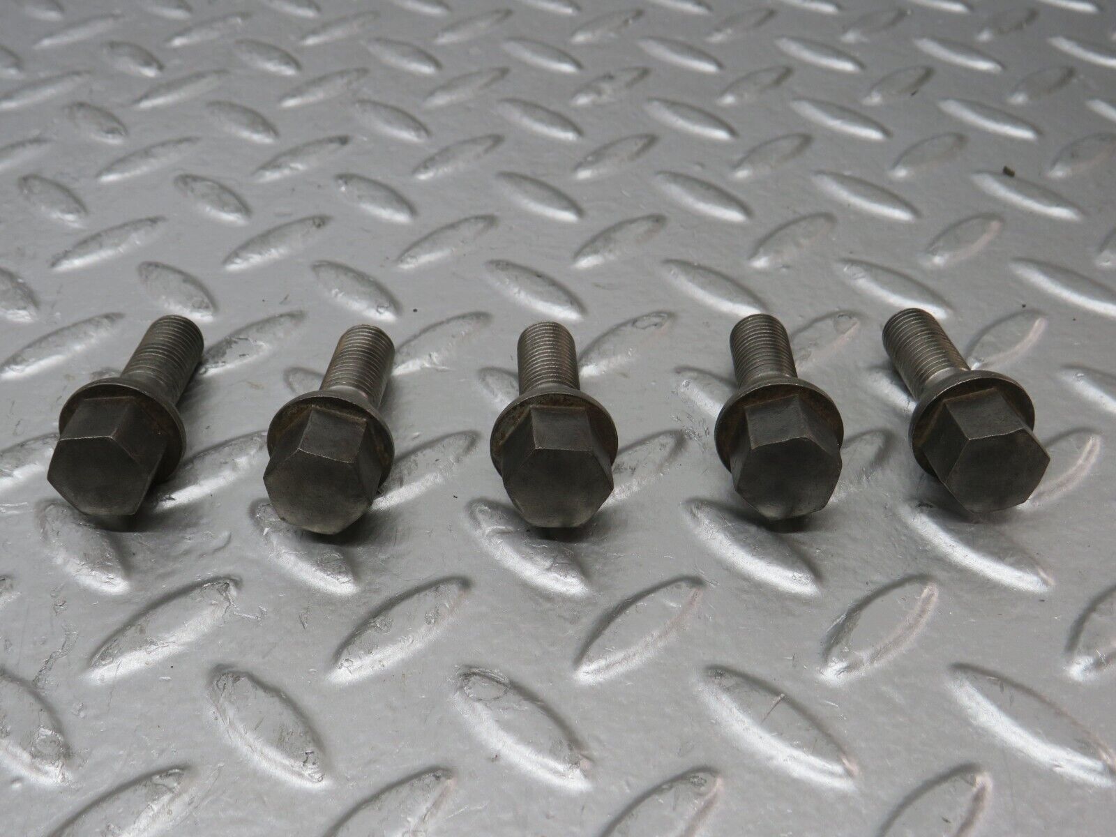 27934 Mercedes-Benz 5x Alloy Wheel Lug Bolt M12x1.5