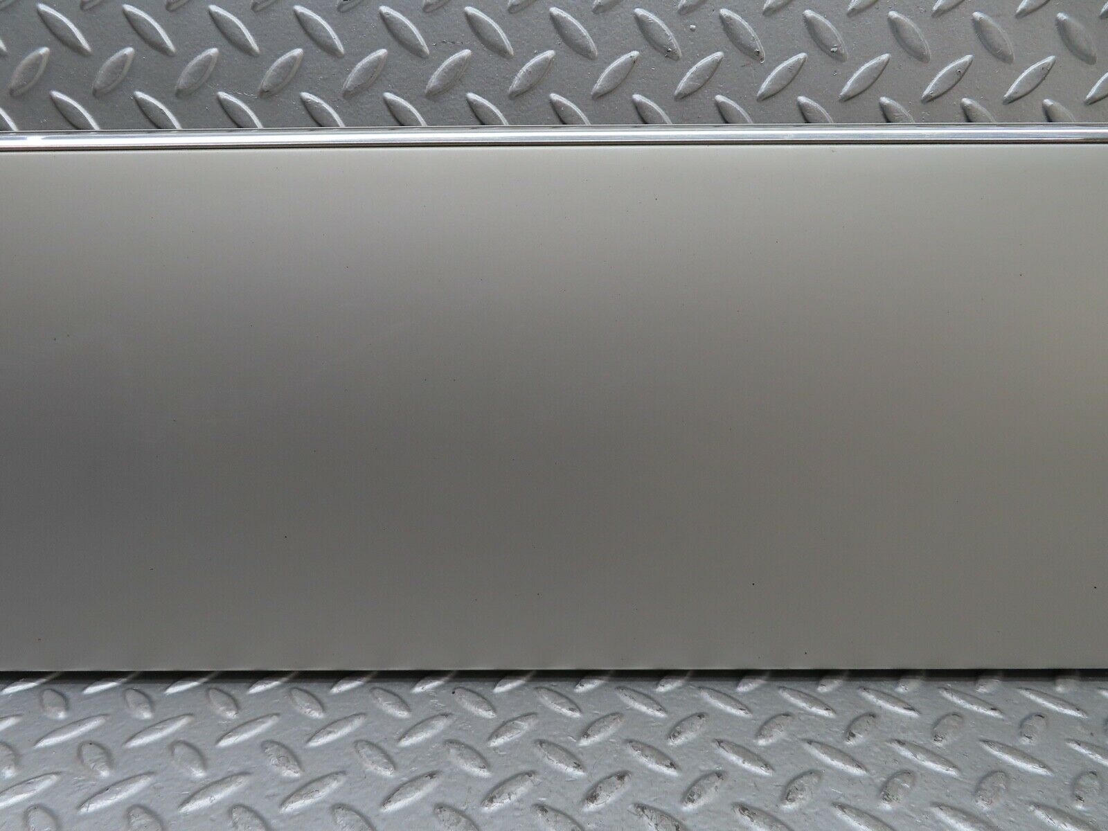 19319 Mercedes-Benz C140 CL420 Coupe Left Door Lower Moulding Trim 1406901940