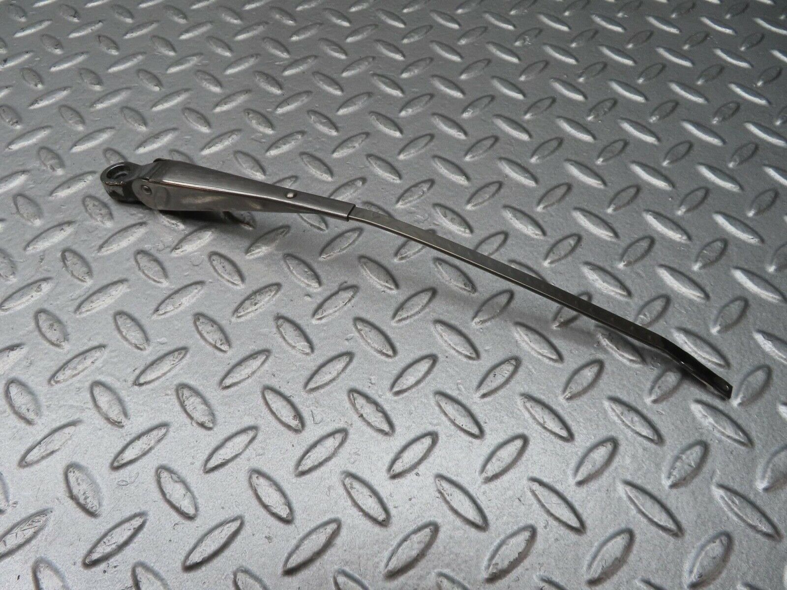 13114 Mercedes-Benz W111 220S Wiper Arm Right Side