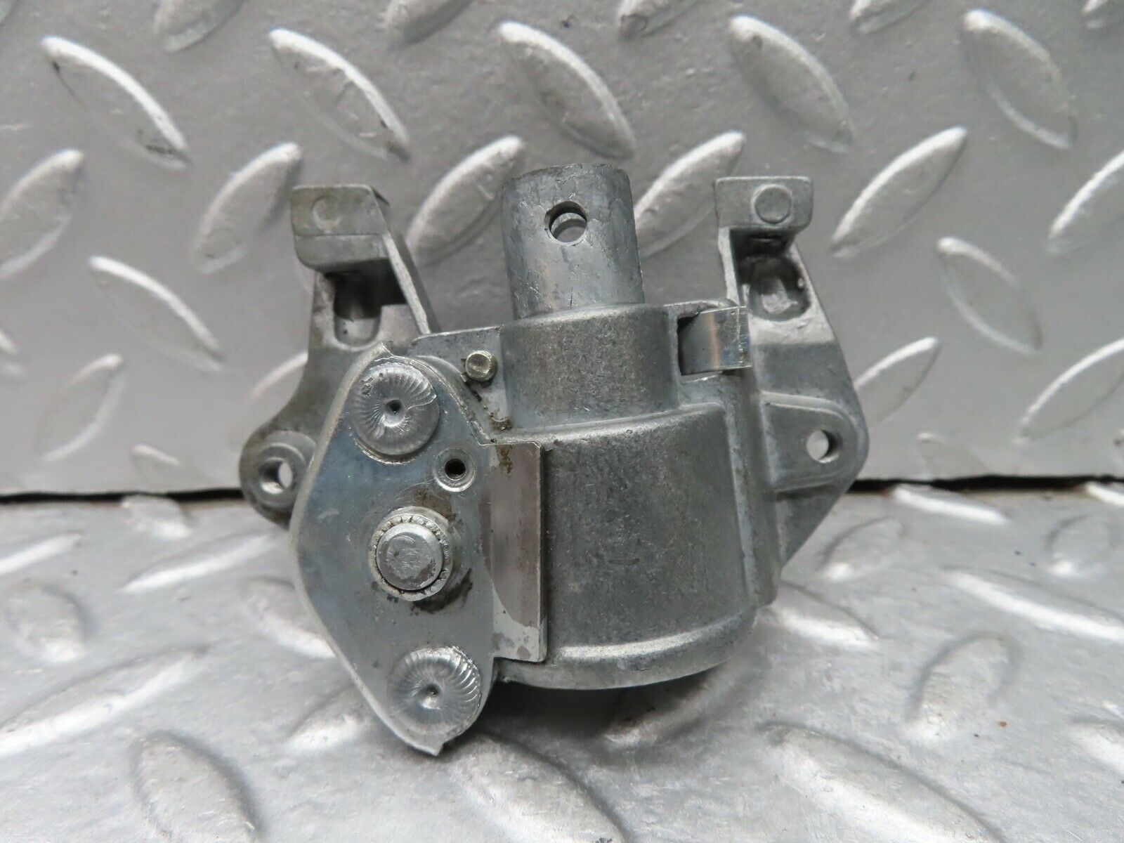 18293 Mercedes-Benz W111 220SE Coupe Vent Window Regulator Right