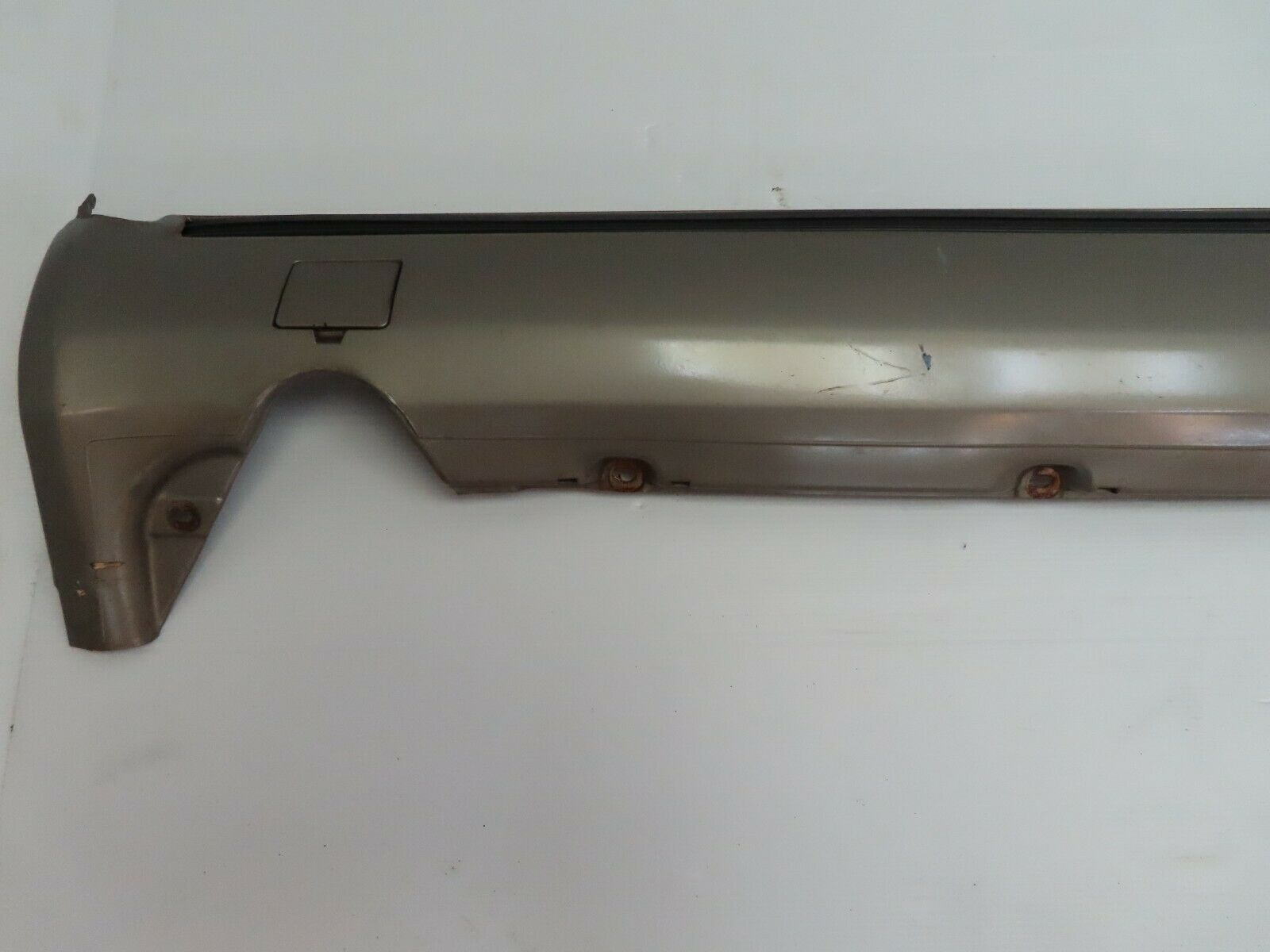 5565 Mercedes-Benz W124 230E Side Skirt Right Side 1246902440