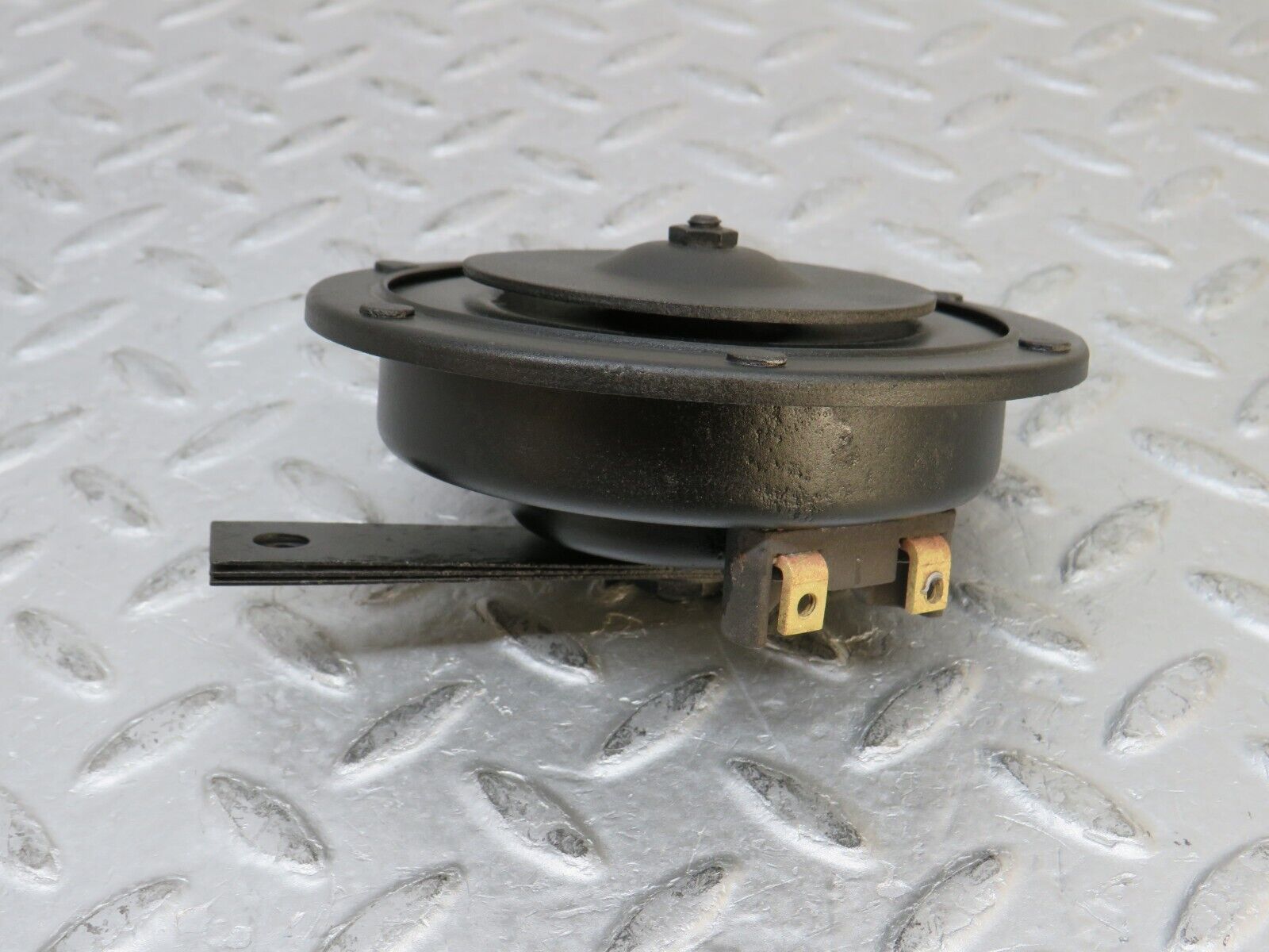 37357 Mercedes-Benz W109 300SEL Horn Bosch IGM3572KA