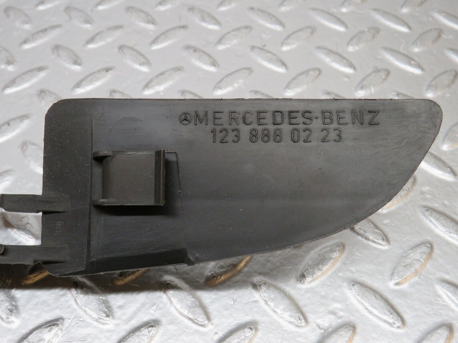 30996 Mercedes-Benz W123 200D Front Bumper Lower Grill Left 1238880223