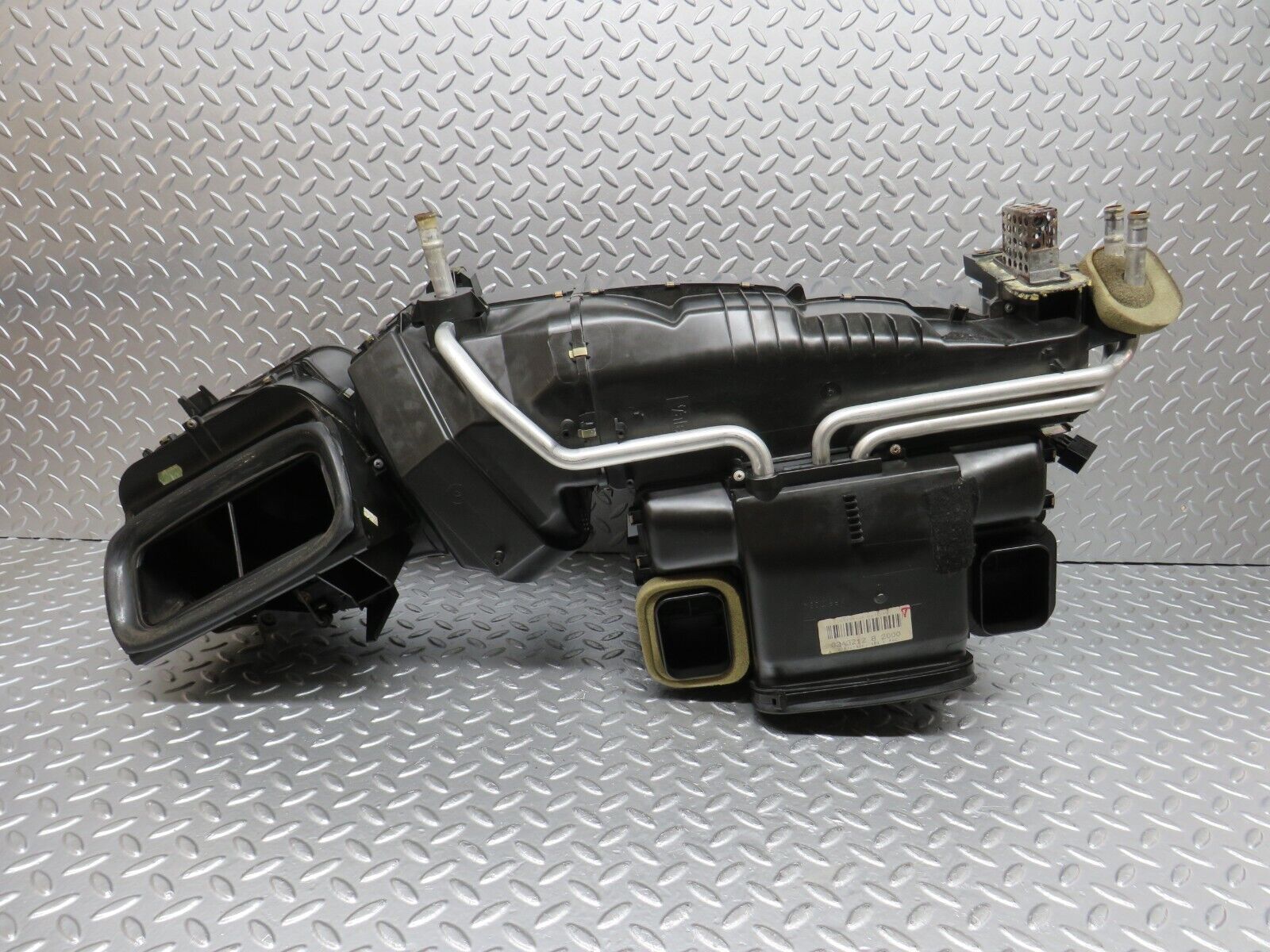 33444 Mercedes-Benz W202 C180 Heater Box Blower Housing Valeo 2028300362