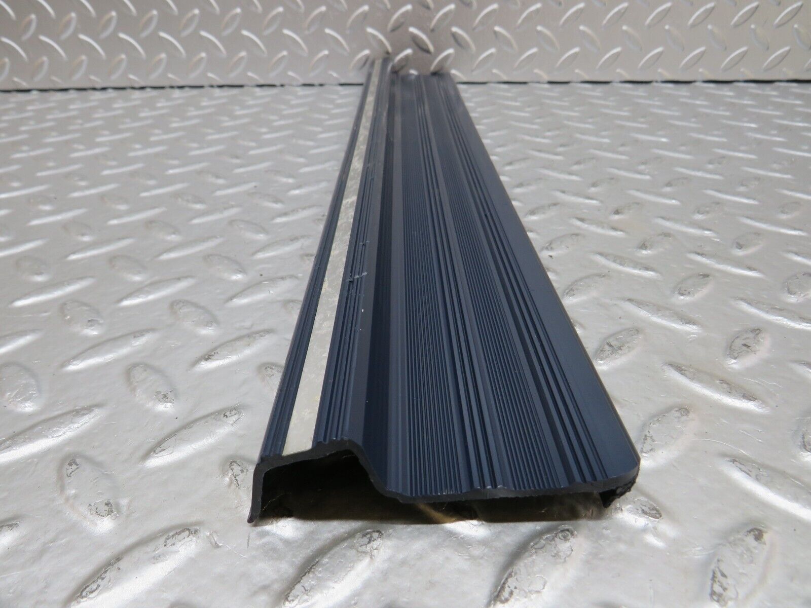 26778 Mercedes-Benz W123 240D Rear Left Door Sill Trim Blue