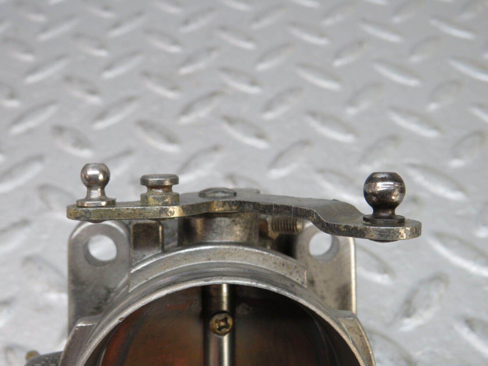 36673 Mercedes-Benz W201 190E 2.0L Throttle Body Valve & Sensor 0021400453 0055459824 240124/001/002