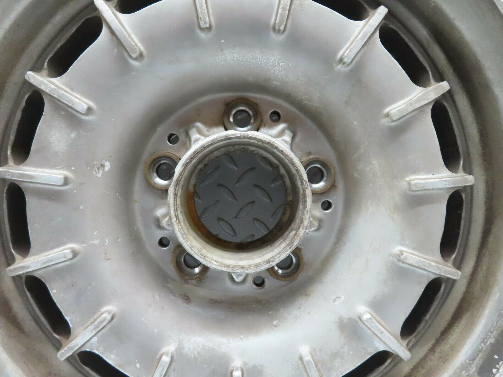 12107 Mercedes-Benz Alloy Wheel Mexican Hat 6Jx14H2 ET30 1264001902