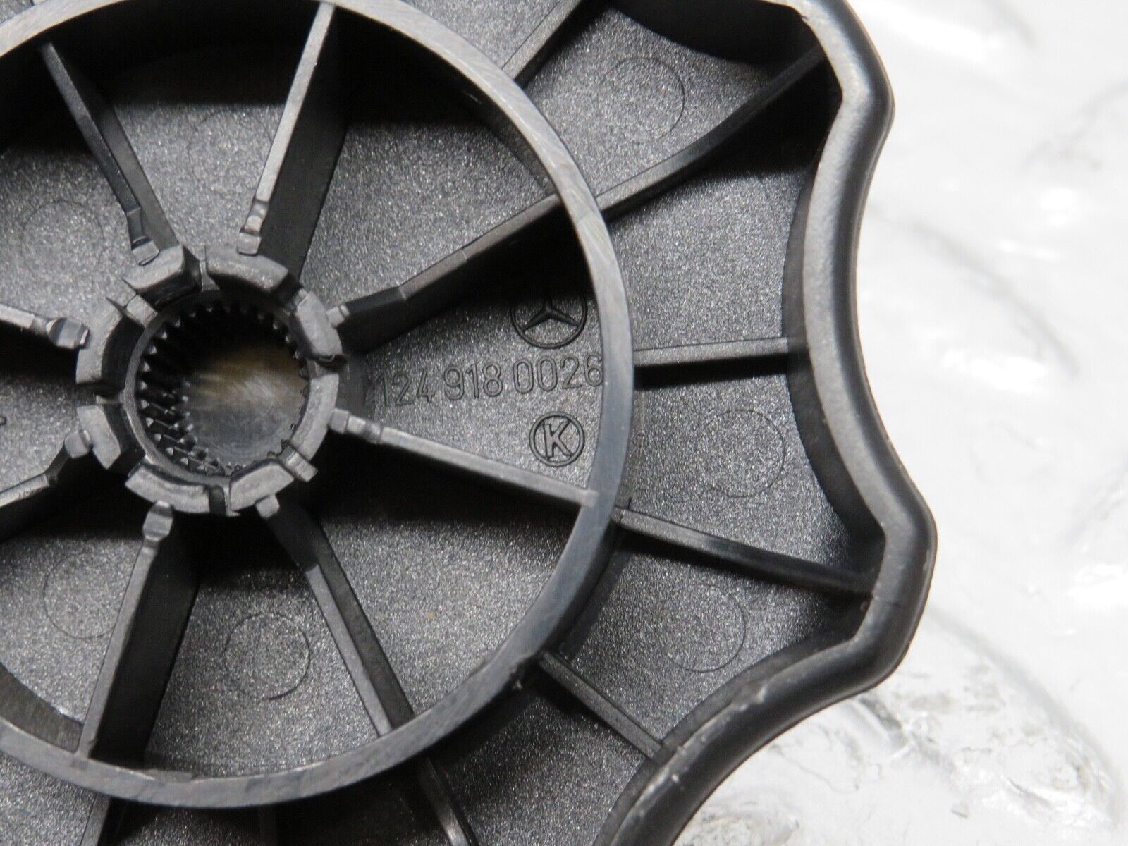 30499 Mercedes-Benz W124 230E Seat Backrest Recline Handle Knob 1249180026