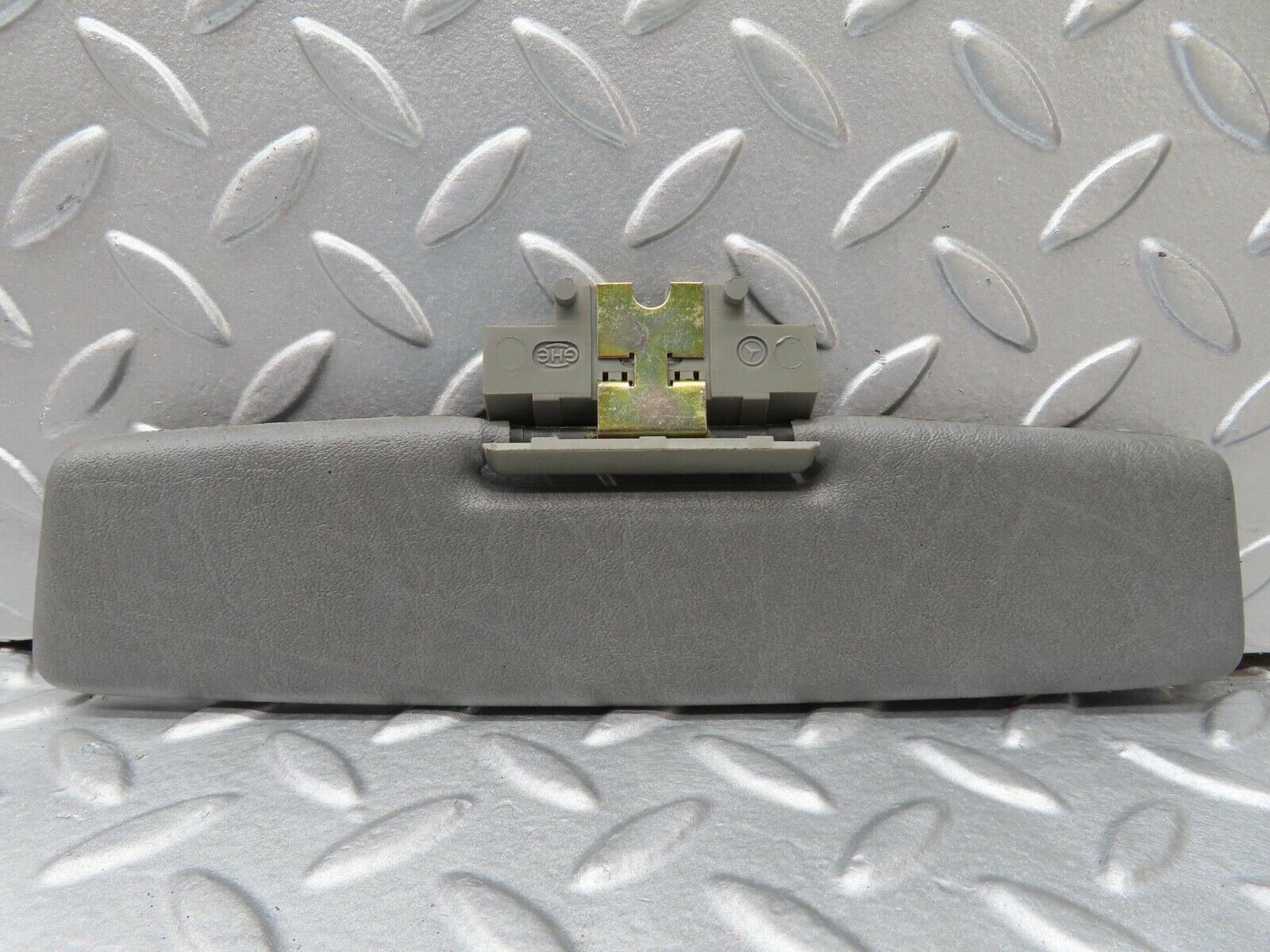 16491 Mercedes-Benz W124 260E Middle Sun Visor Grey