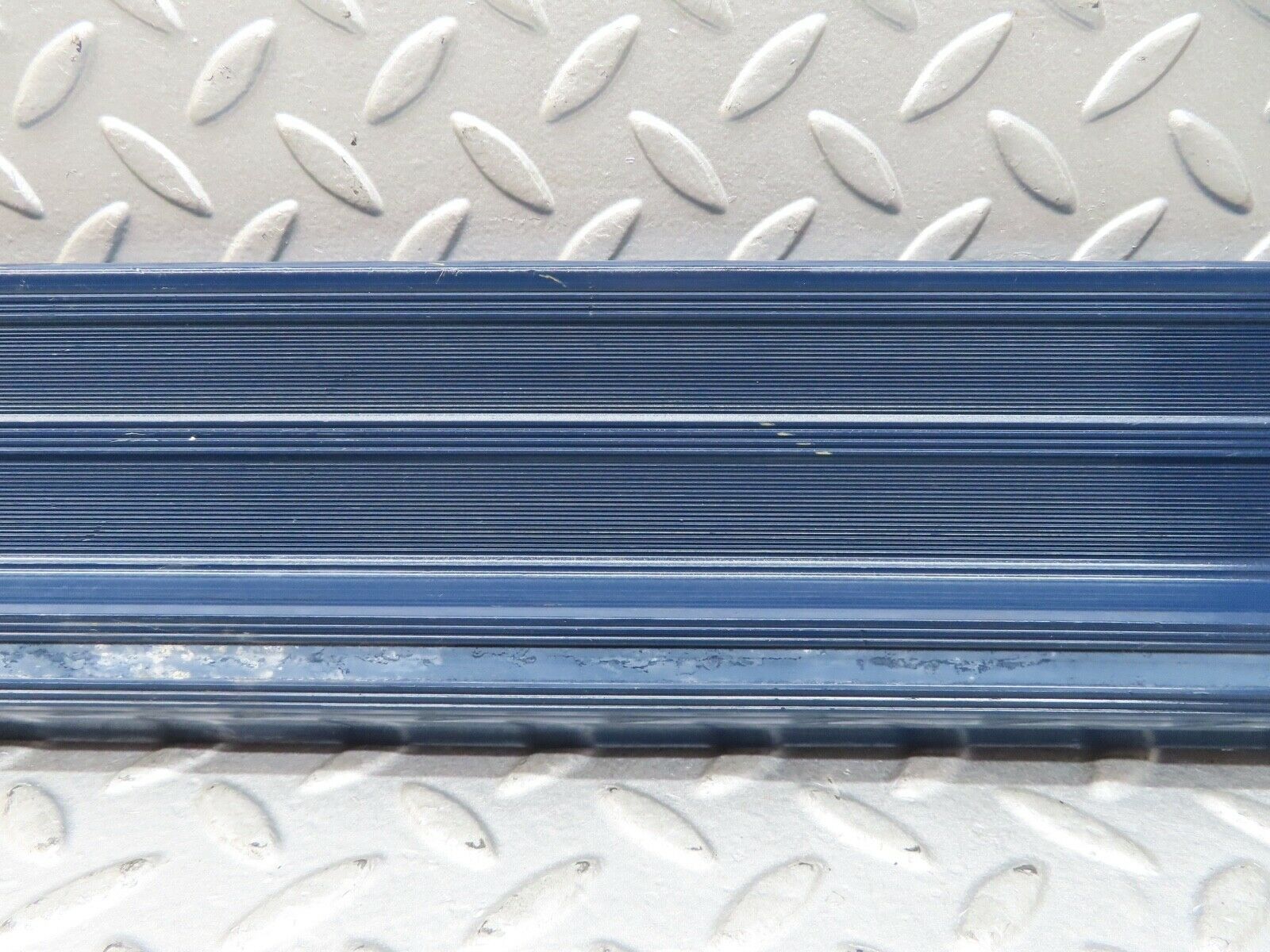 17534 Mercedes-Benz W116 450SEL Rear Left Door Sill Blue