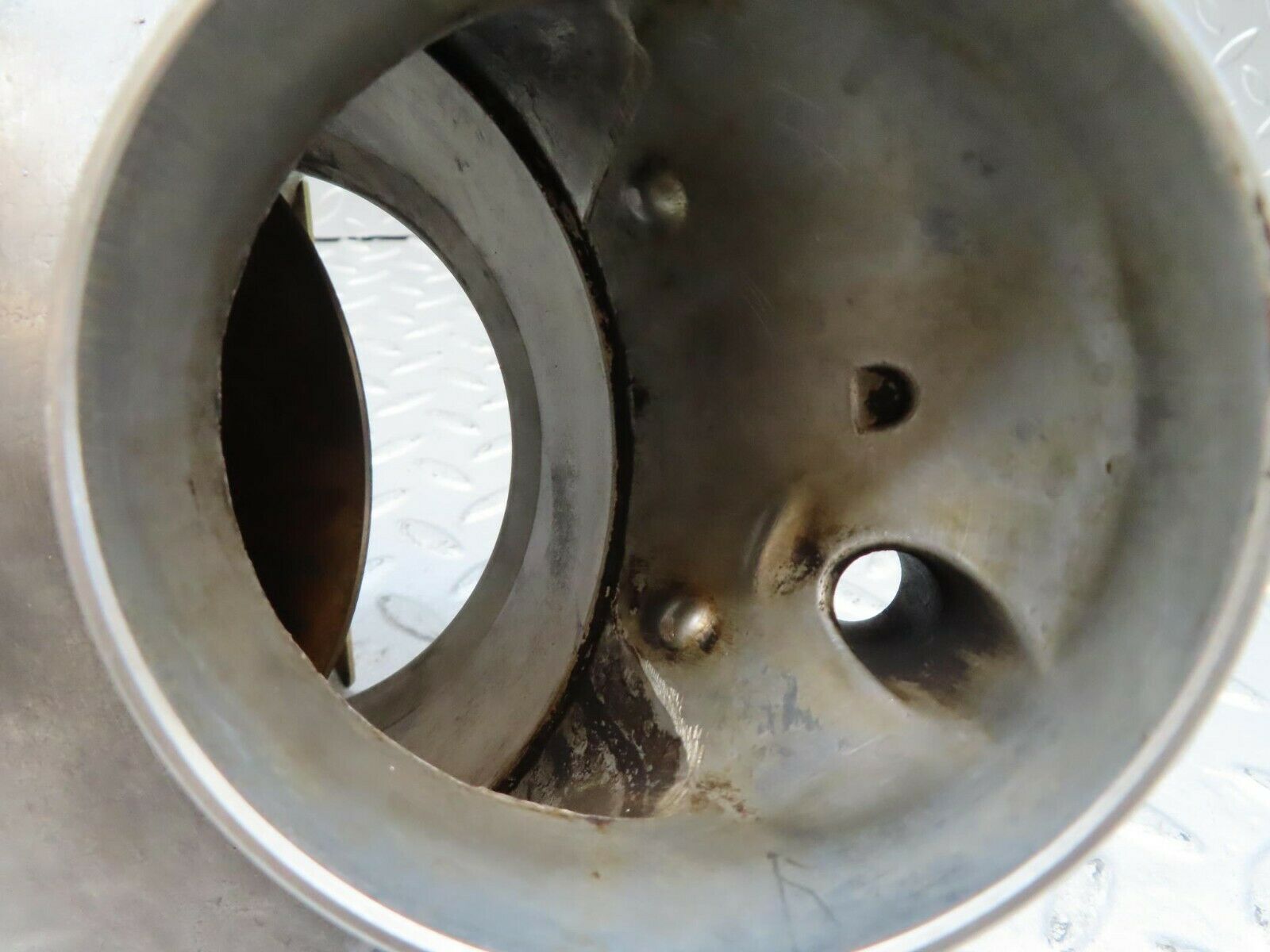 16596 Mercedes-Benz C107 380SLC Air Flow Mass Sensor 0438120114