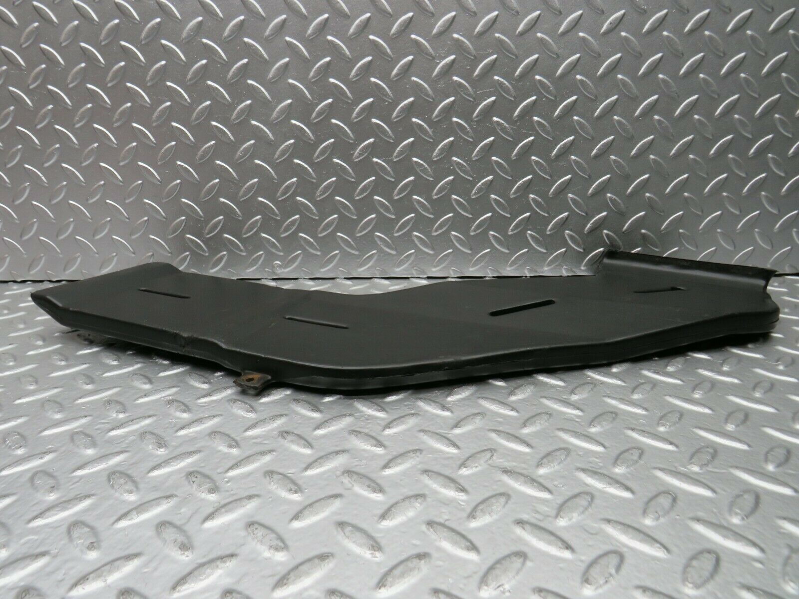 22689 Mercedes-Benz C107 450SLC Coupe Air Duct Vent Right Side 1078310446