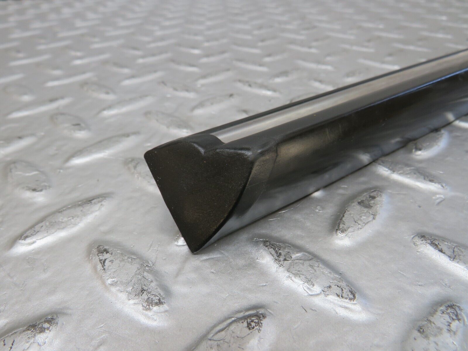 26079 Mercedes-Benz W116 450SE Rear Left Door Centre Moulding Trim