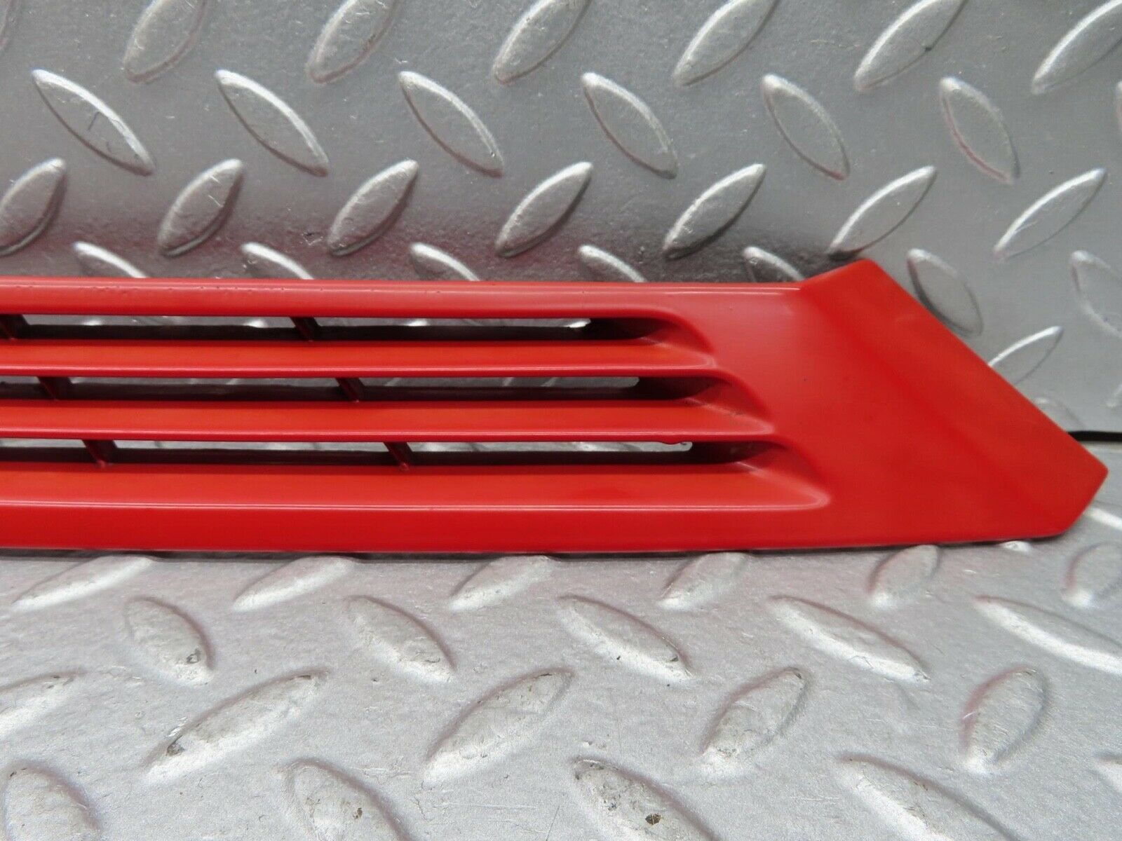 14597 Mercedes-Benz W201 190E C Pillar Exterior Cover Left Side 2016980189