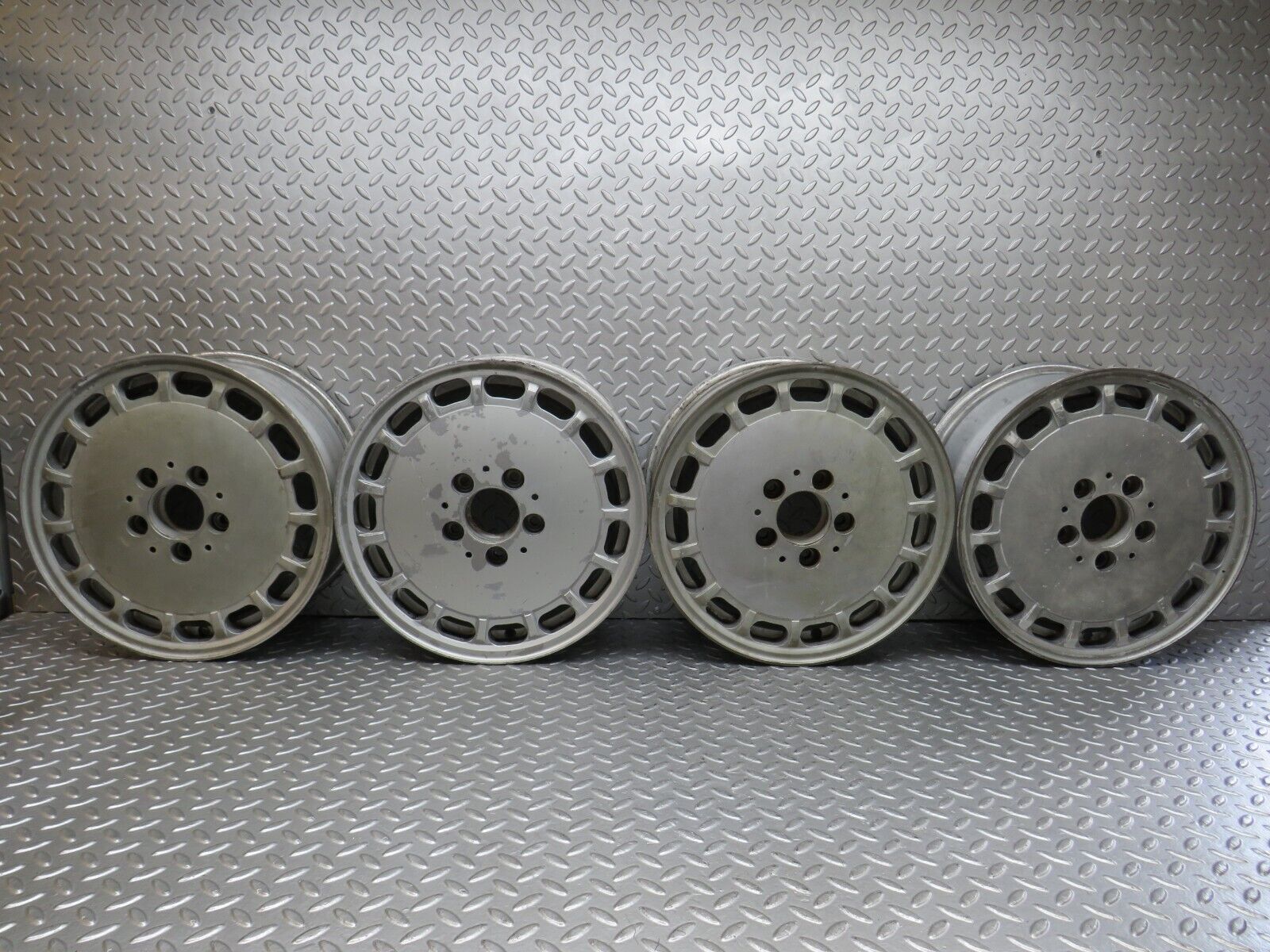 36772 Mercedes-Benz Alloy Wheel Set 6.5Jx15H2 ET49 1244010802