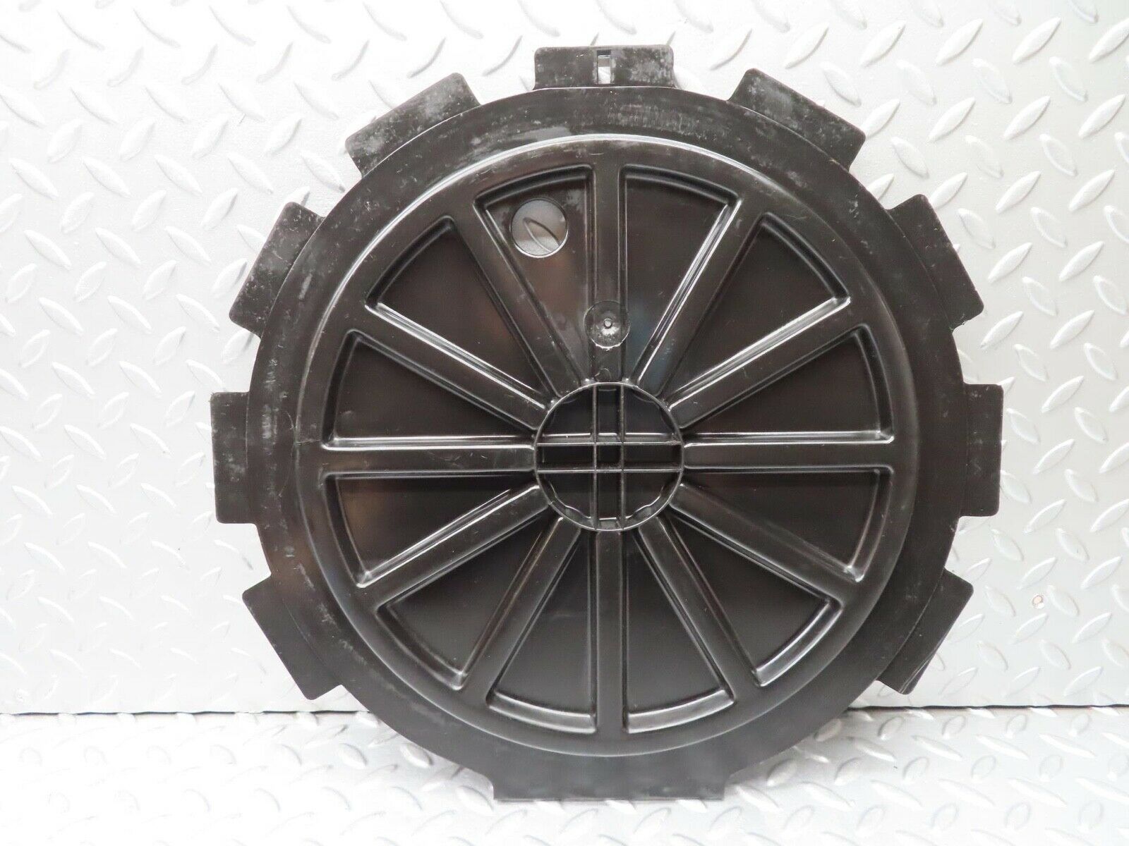 16735 Mercedes-Benz W124 260E Spare Wheel Cover 1246934533