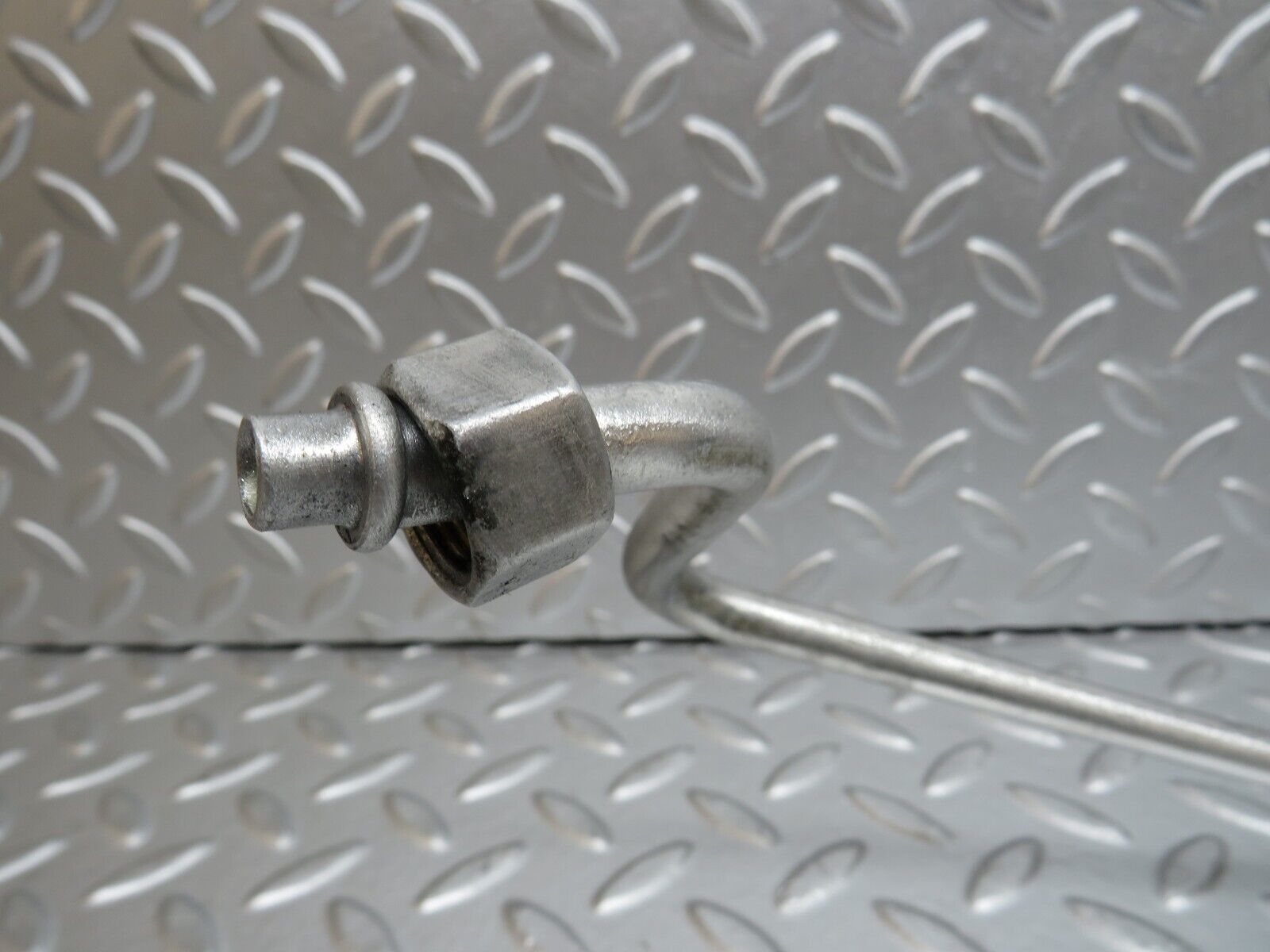 31316 Mercedes-Benz S124 Wagon 220TE Wagon Air Conditioning Hose Pipe