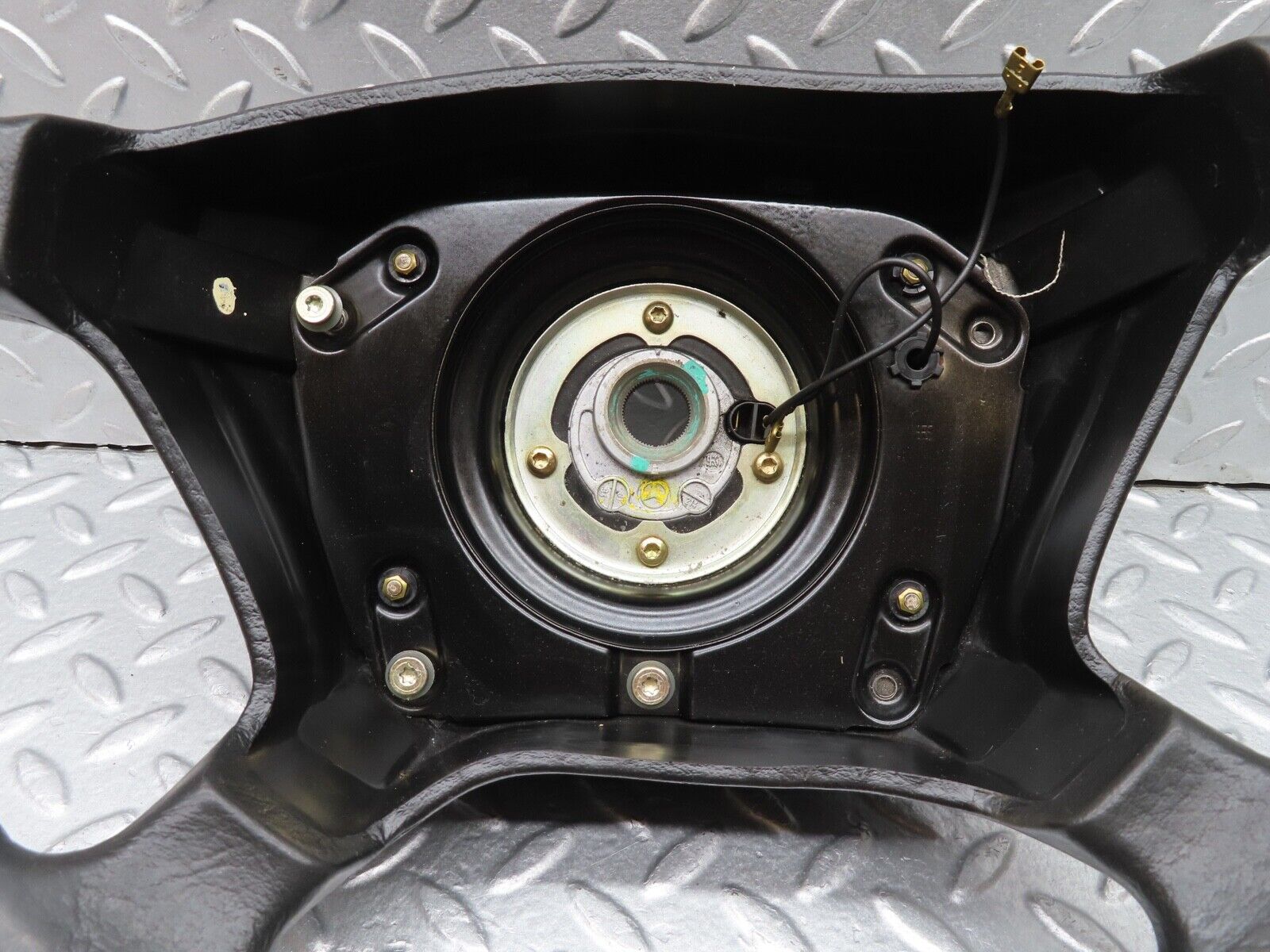 18159 Mercedes-Benz W124 Steering Wheel