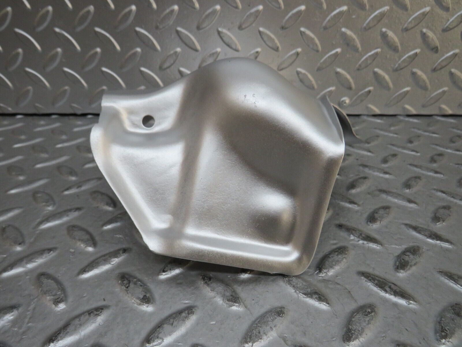 29105 Mercedes-Benz C124 320CE Coupe Exhaust Heat Shield