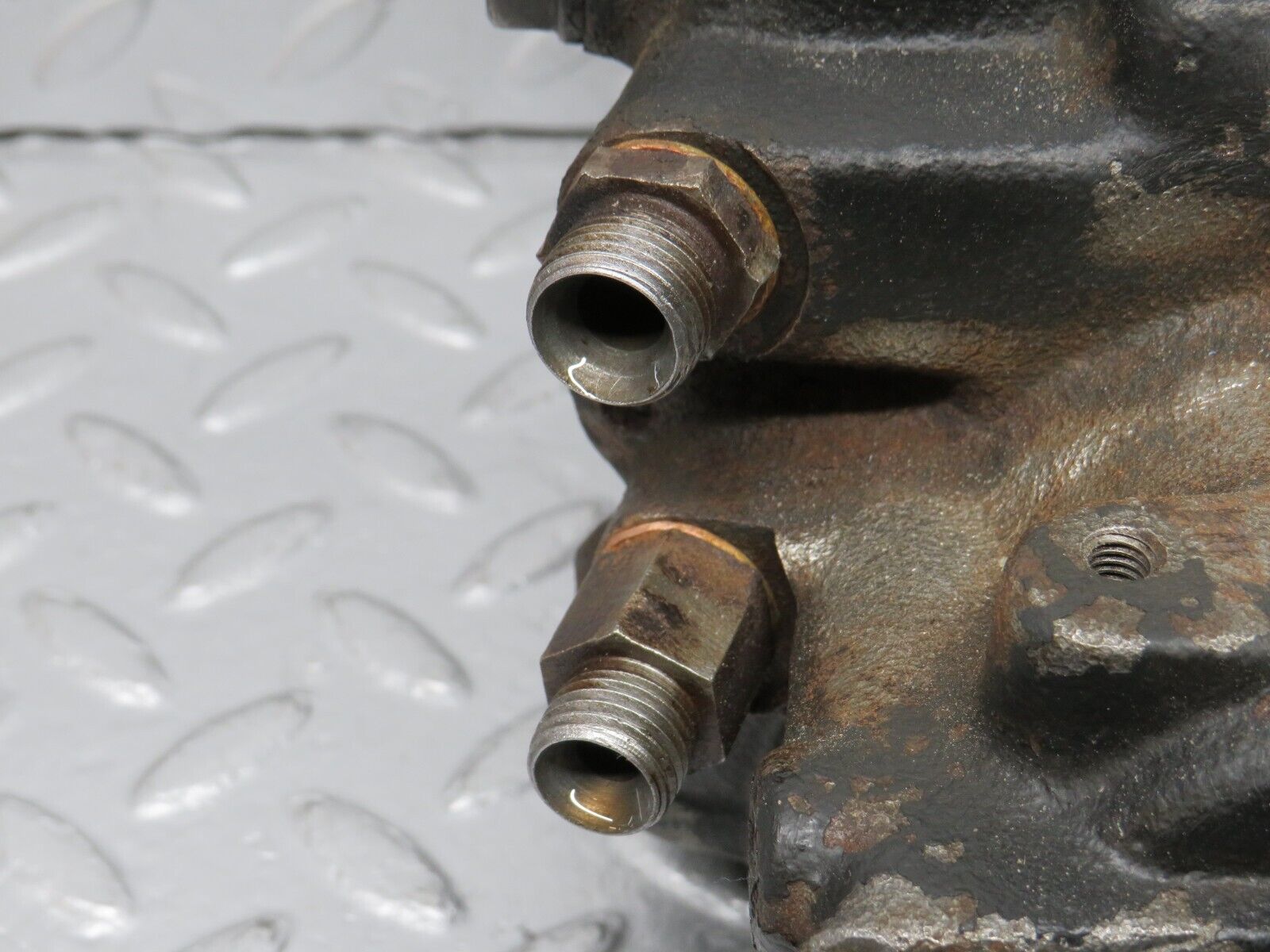 39038 Mercedes-Benz W201 190E 2.6L Steering Box Steering Rack 1244611601