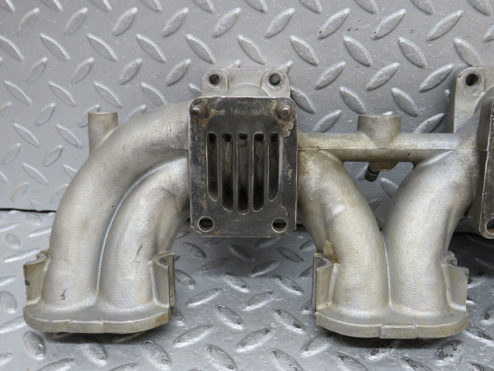 37708 Mercedes-Benz W108 280S Air Intake Manifold 1141410001