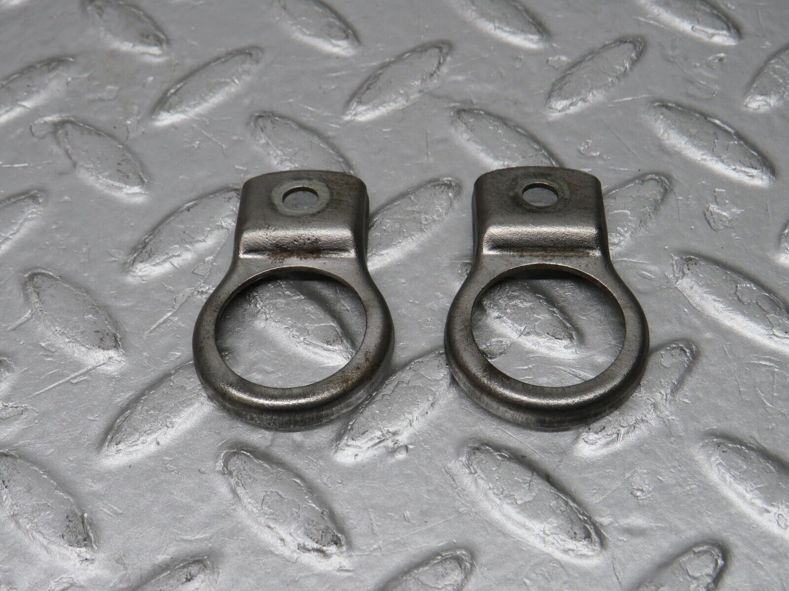 37569 Mercedes-Benz W109 300SEL Fuel Injector Bracket