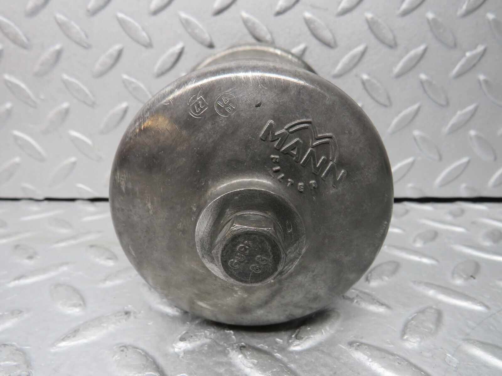 37644 Mercedes-Benz W109 300SEL Oil Filter Housing