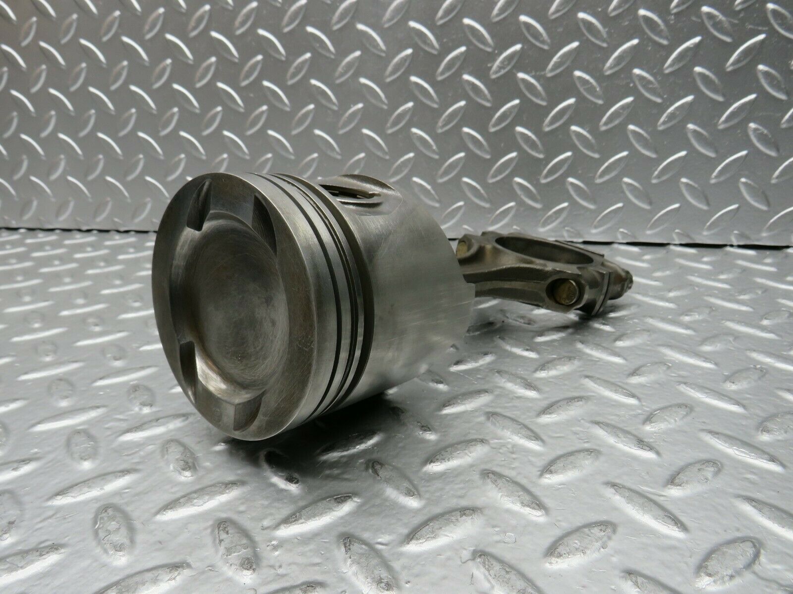 22794 Mercedes-Benz C107 450SLC Coupe Piston With Connecting Rod 92.48 mm