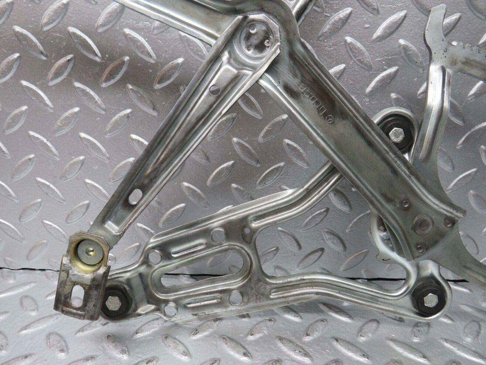 31202 Mercedes-Benz S124 220TE Wagon Front Left Power Window Regulator