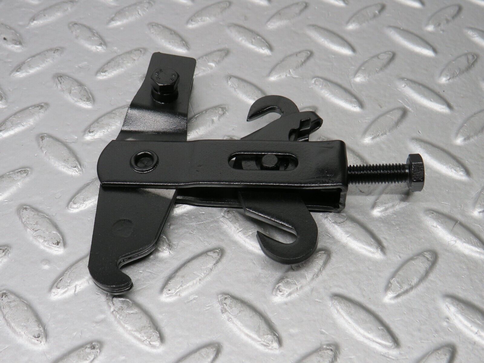 38942 Mercedes-Benz W201 190E 2.6L Handbrake Adjusting Handbrake Regulator