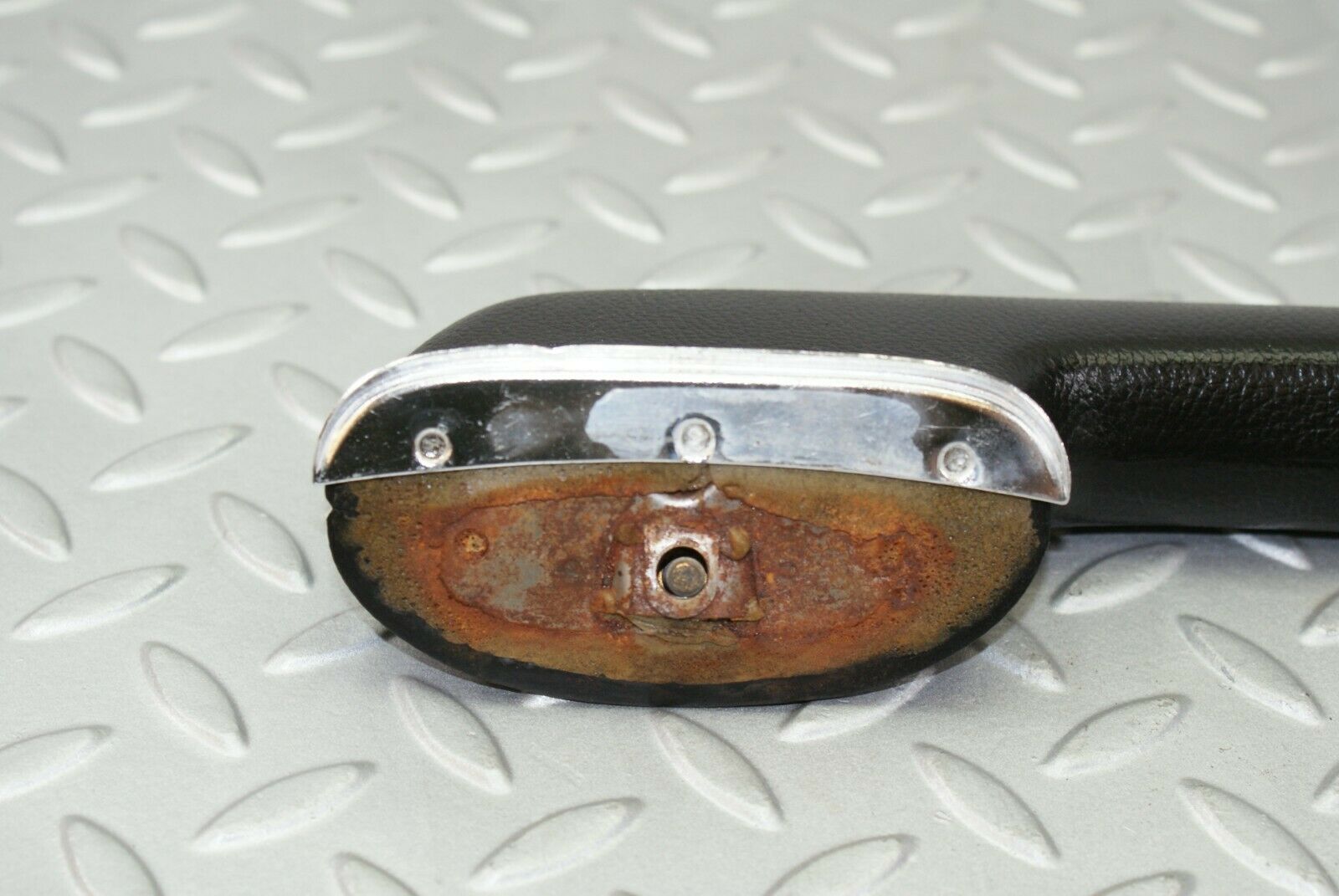 3108 Mercedes-Benz W115 220D Interior Door Handle Right Black