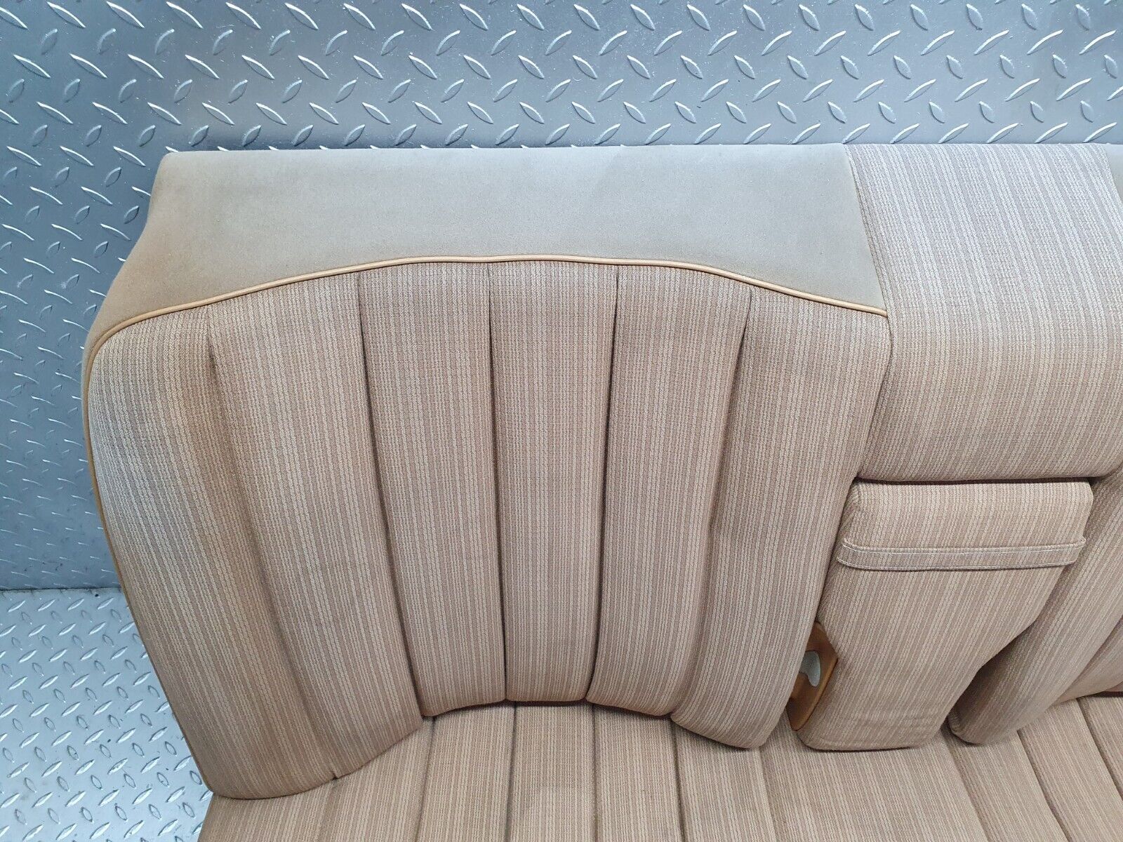 41373 Mercedes-Benz W124 200E Rear Seat Palomino 1249200016 1249200050