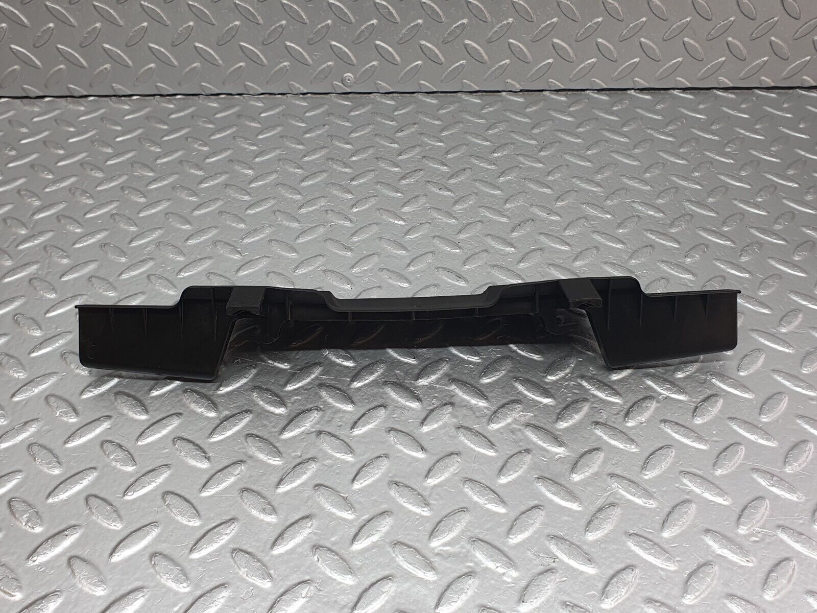 41020 Mercedes-Benz W126 300SE Seat Belt Cover 1268680839
