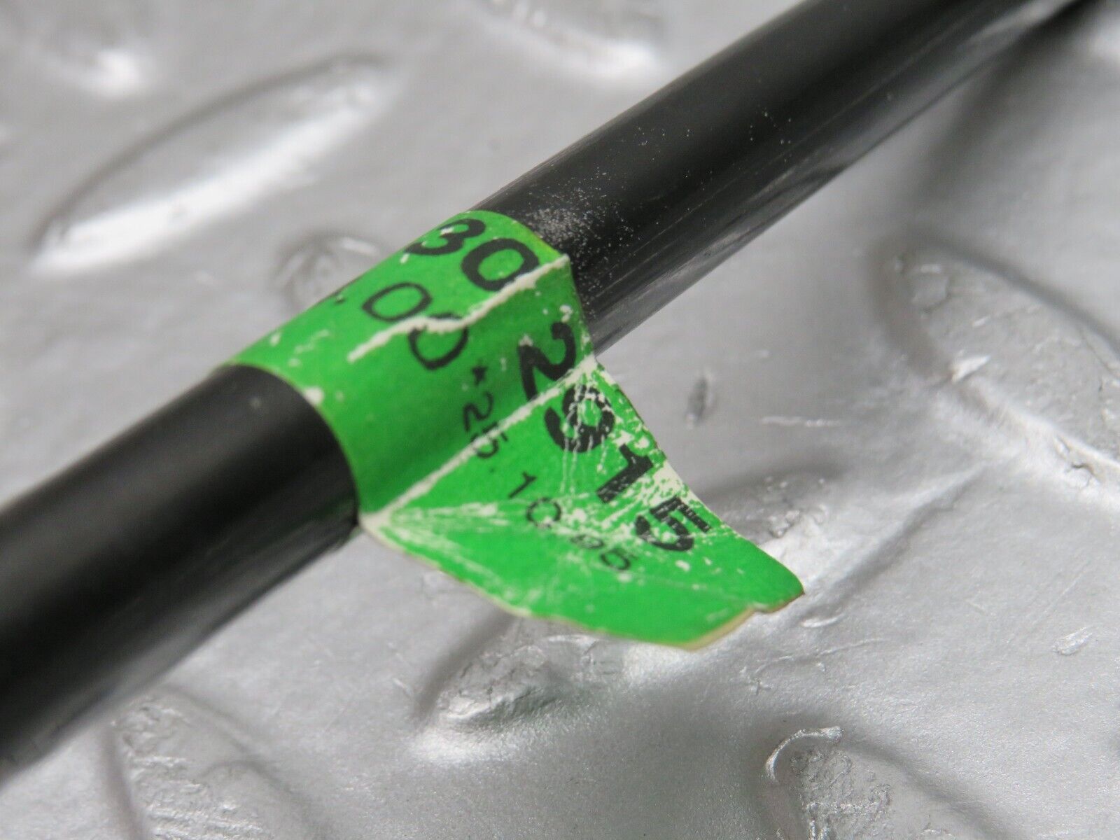 39800 Mercedes-Benz R129 320SL Coupe A/C Refrigerant Hose Pipe 1298302915