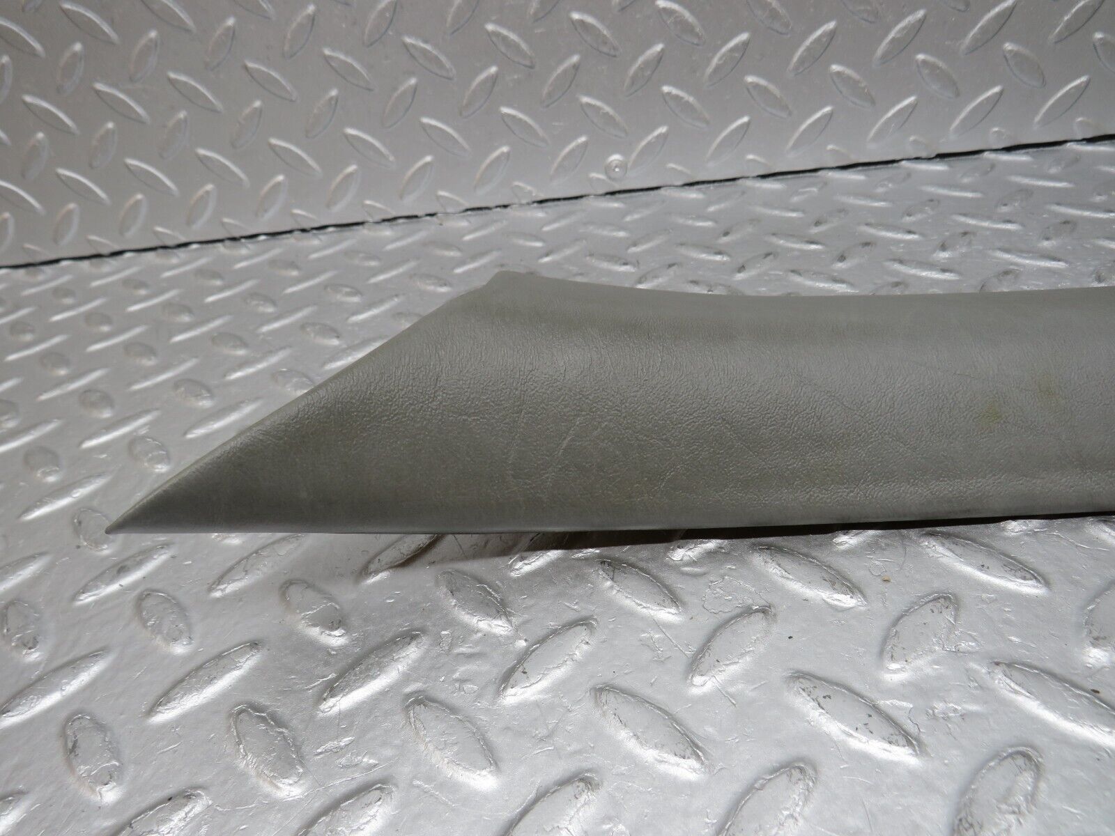 36060 Mercedes-Benz W126 420SE A Pillar Interior Cover Left Side Grey