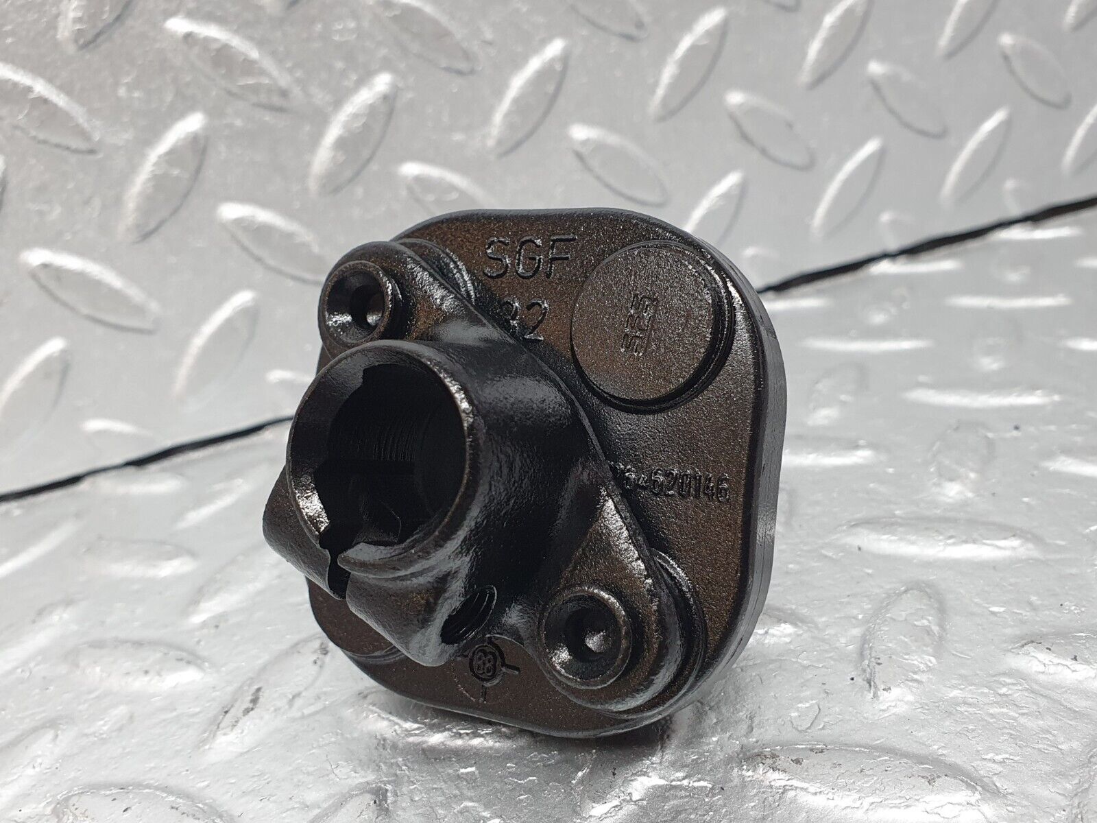 41528 Mercedes-Benz W124 200E Steering Column Lower Shaft Connector 1264620146