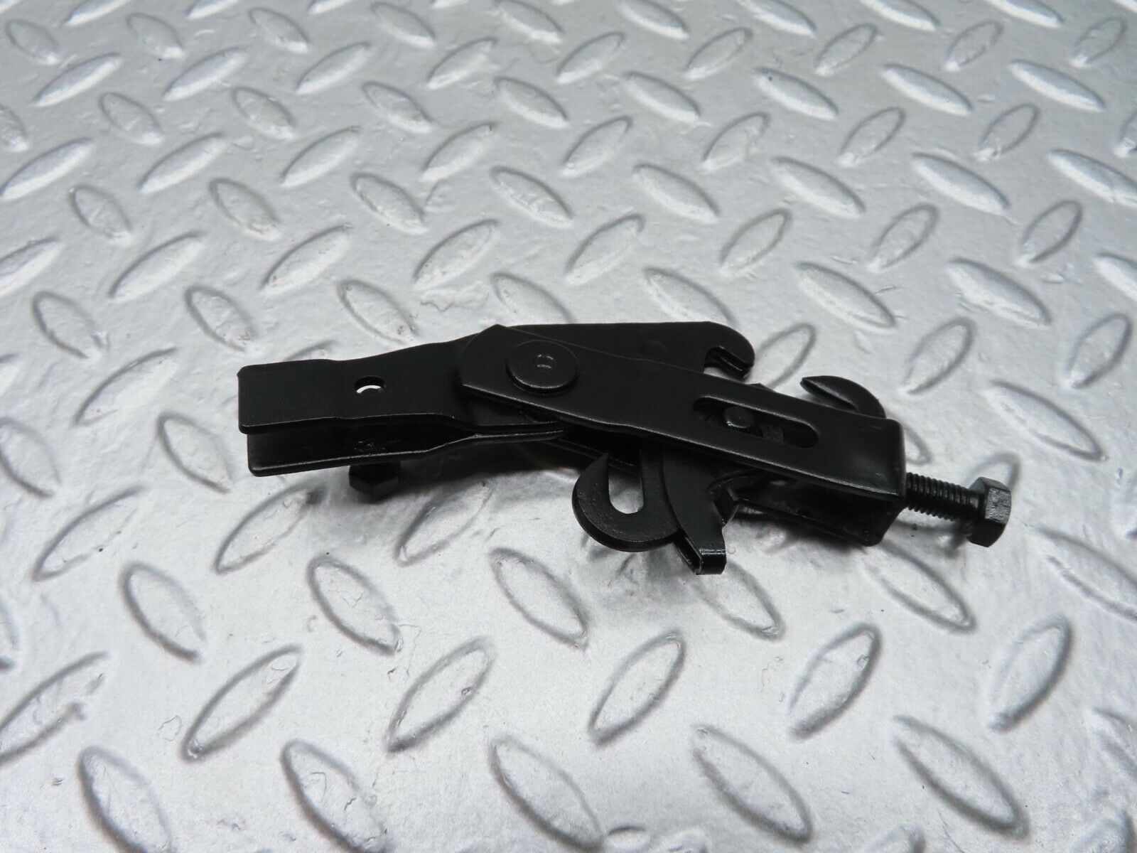 14806 Mercedes-Benz W201 190E Handbrake Adjusting Handbrake Regulator