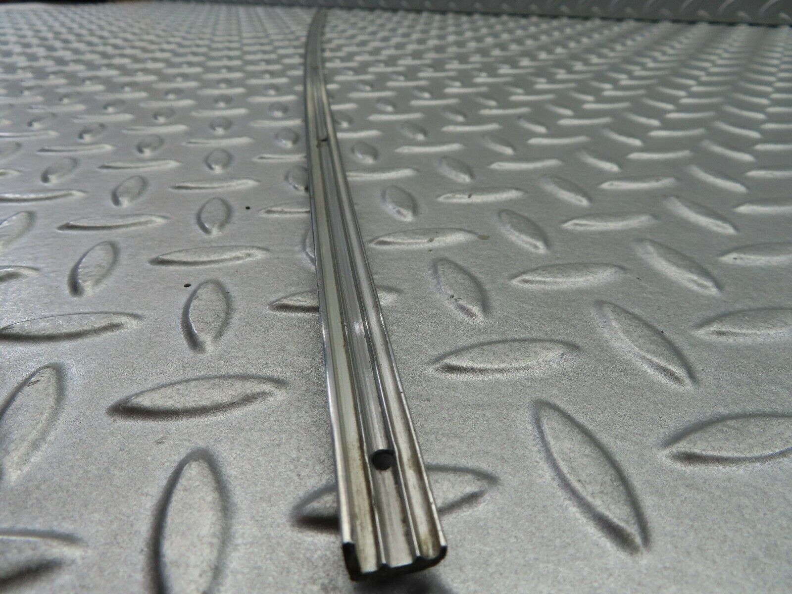 6221 Mercedes-Benz W126 380SE Sunroof Trim Webasto