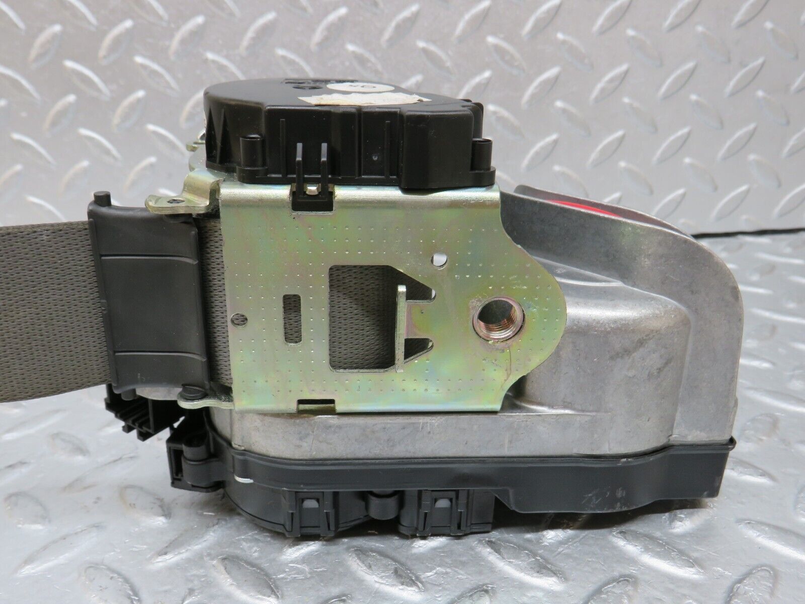 35277 Mercedes-Benz W221 Front Right Seat Belt 2218603285