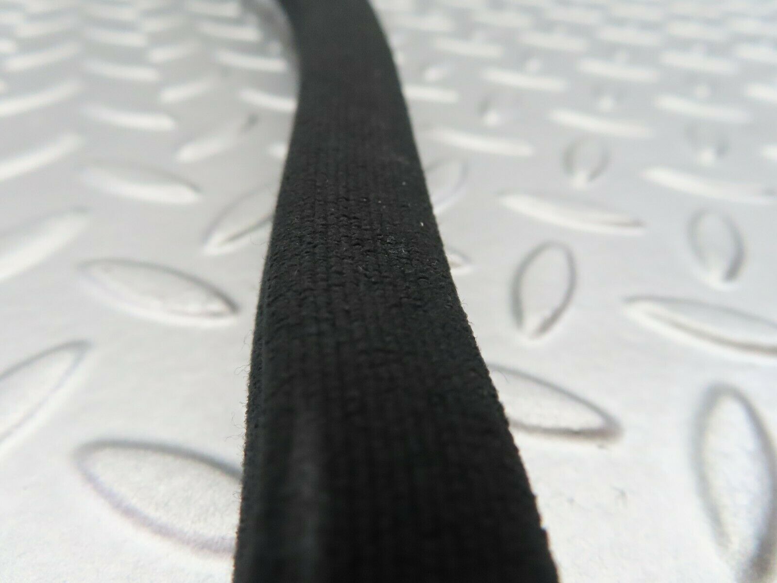 6638 Mercedes-Benz S124 E220 Wagon Rear Right Cloth Covered Door Seal