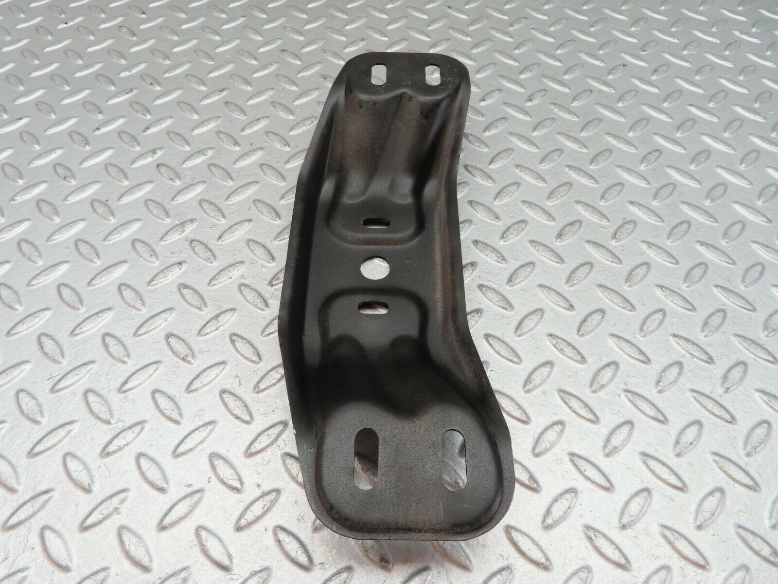 9574 Mercedes-Benz C124 300CE Coupe Gearbox Mount Bracket