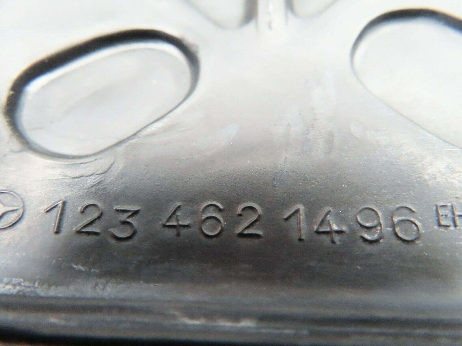 5658 Mercedes-Benz W123 200 Steering Column Switch Rubber Cover 1234621496