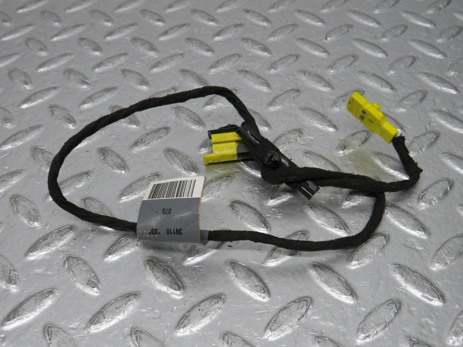 32280 Mercedes-Benz W220 S430 Seatbelt Switch Wire 2205409309