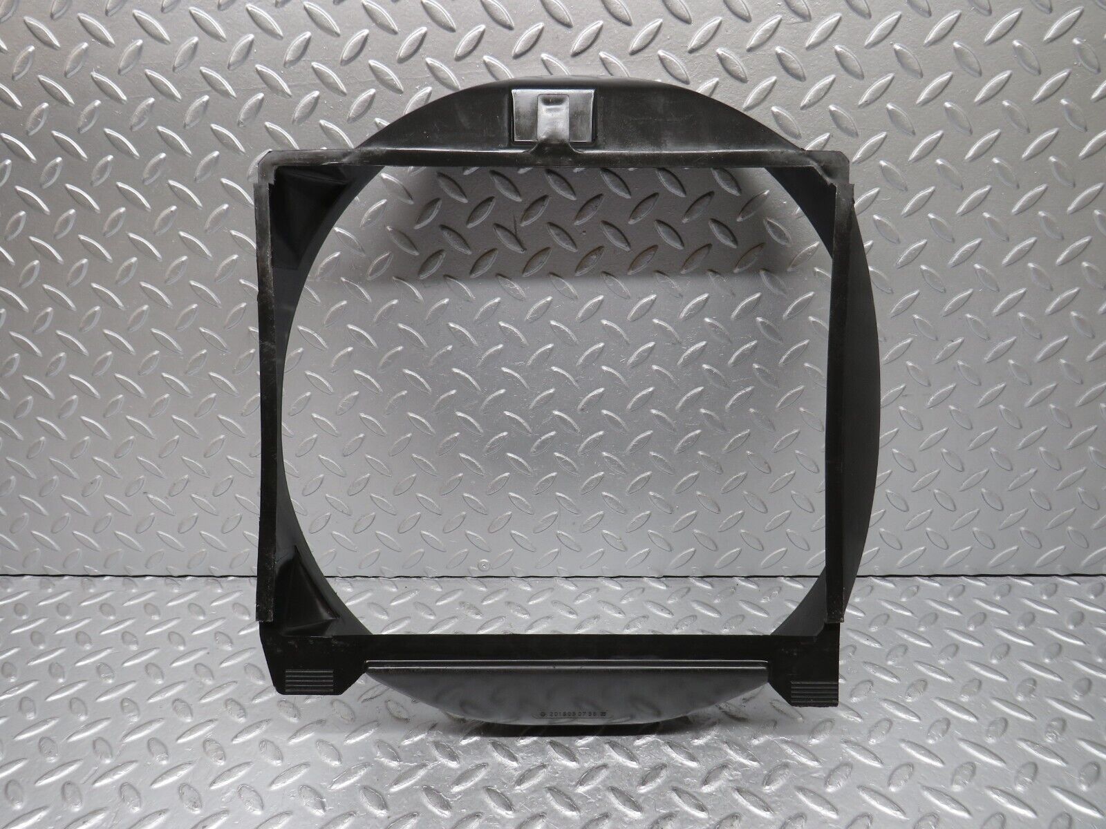 36653 Mercedes-Benz W201 190E 2.0L Engine Fan Shroud 2015050755